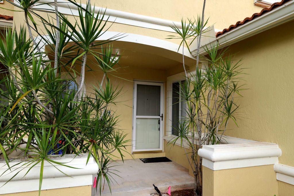 Photo of 1720 Arezzo Circle, Boynton Beach, FL 33436 (MLS # R10941723)