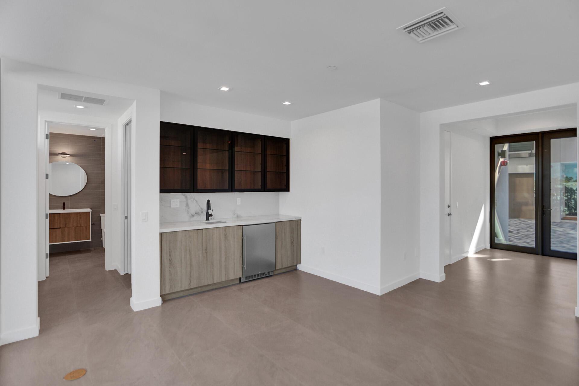 GULF STREAM VIEWS CONDO B - Residential