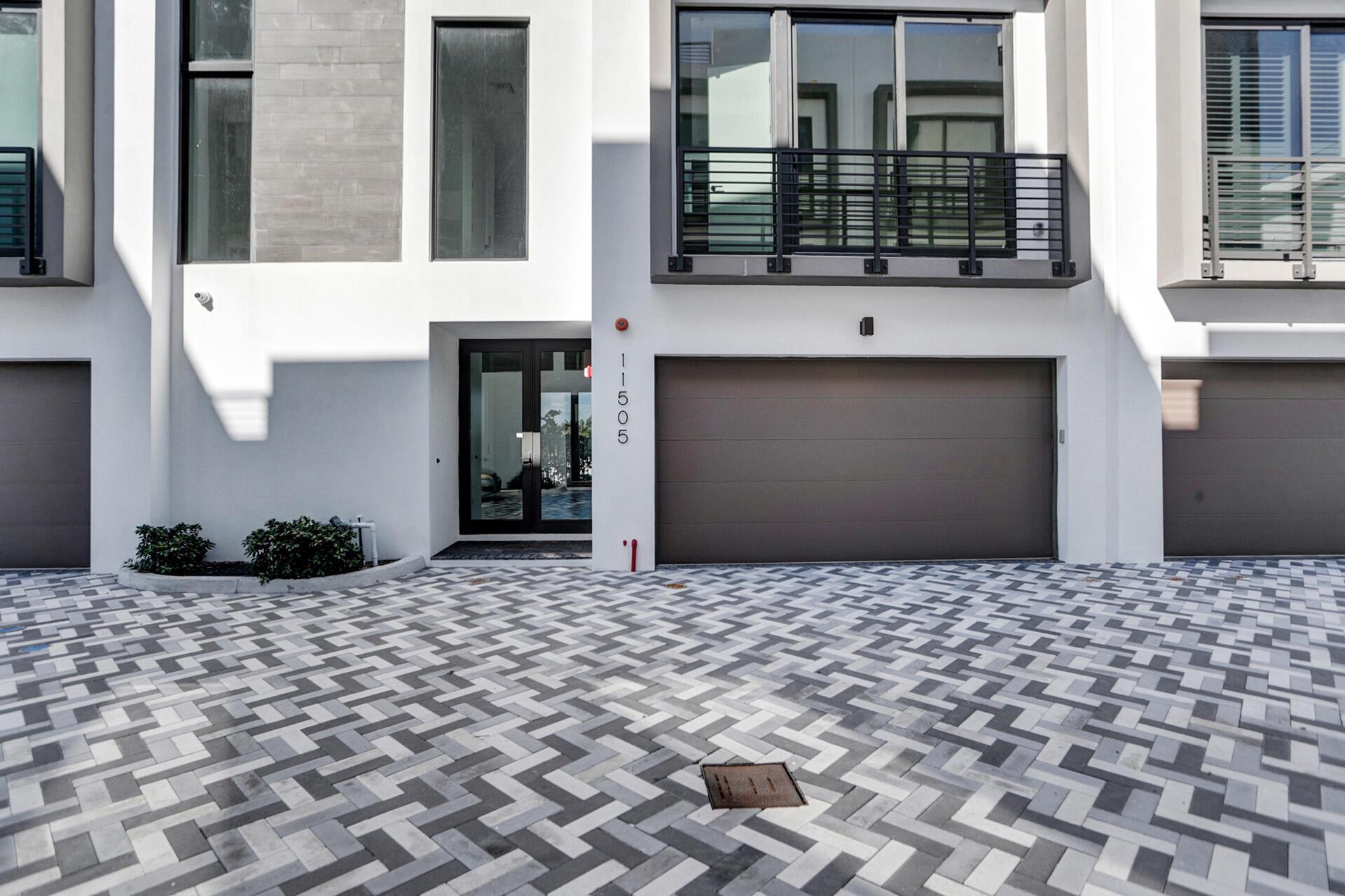 GULF STREAM VIEWS CONDO B - Residential