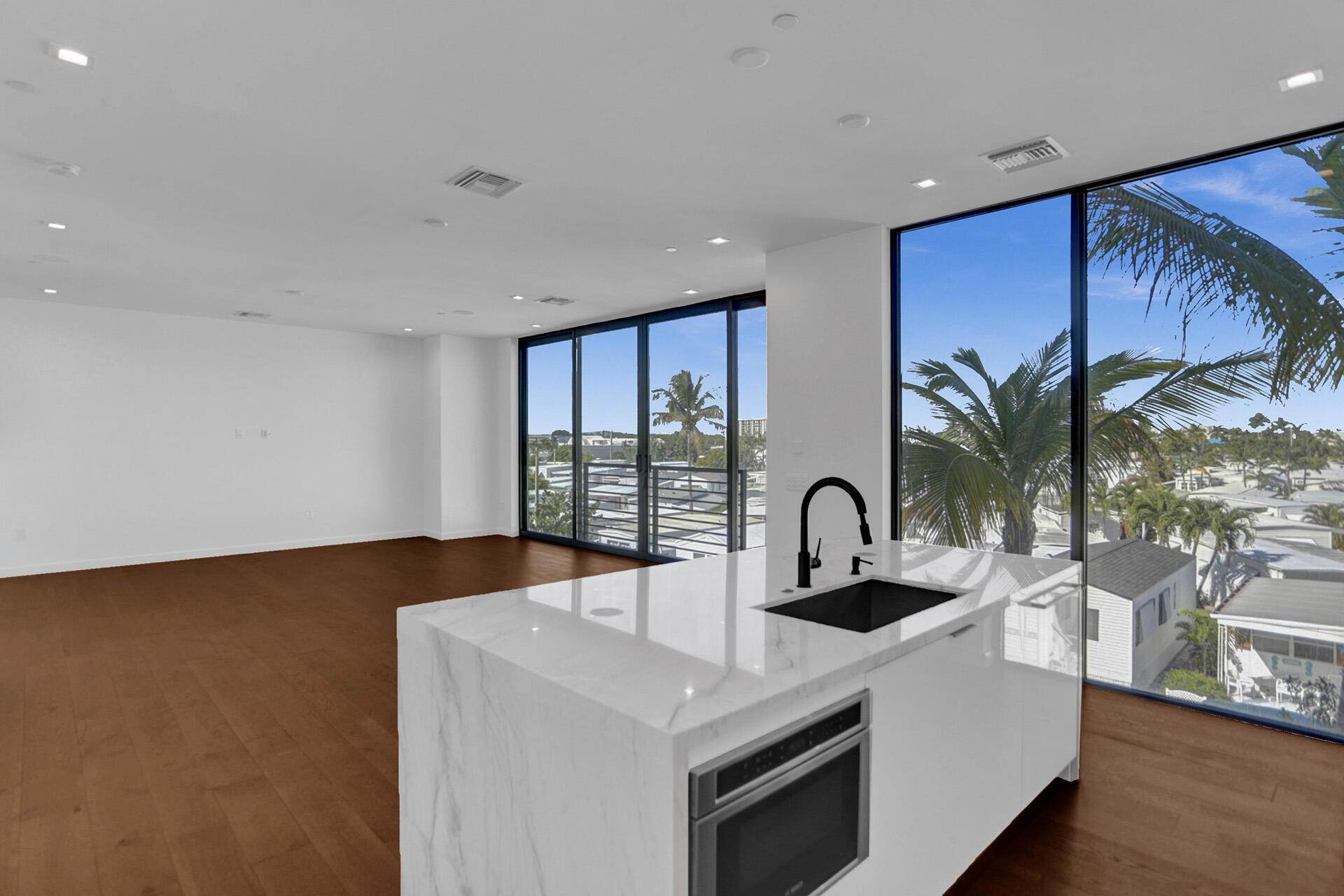 GULF STREAM VIEWS CONDO B - Residential