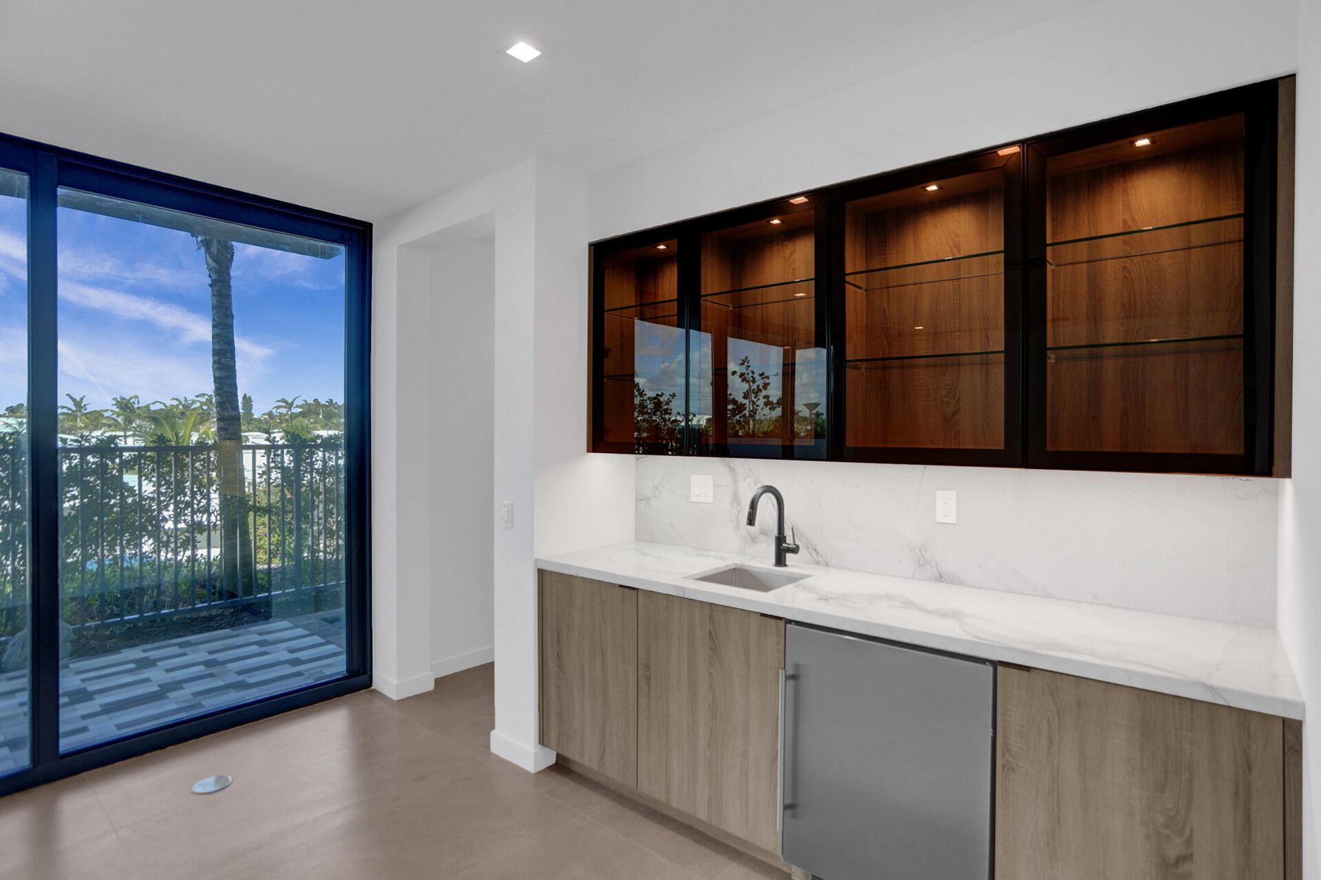 GULF STREAM VIEWS CONDO B - Residential