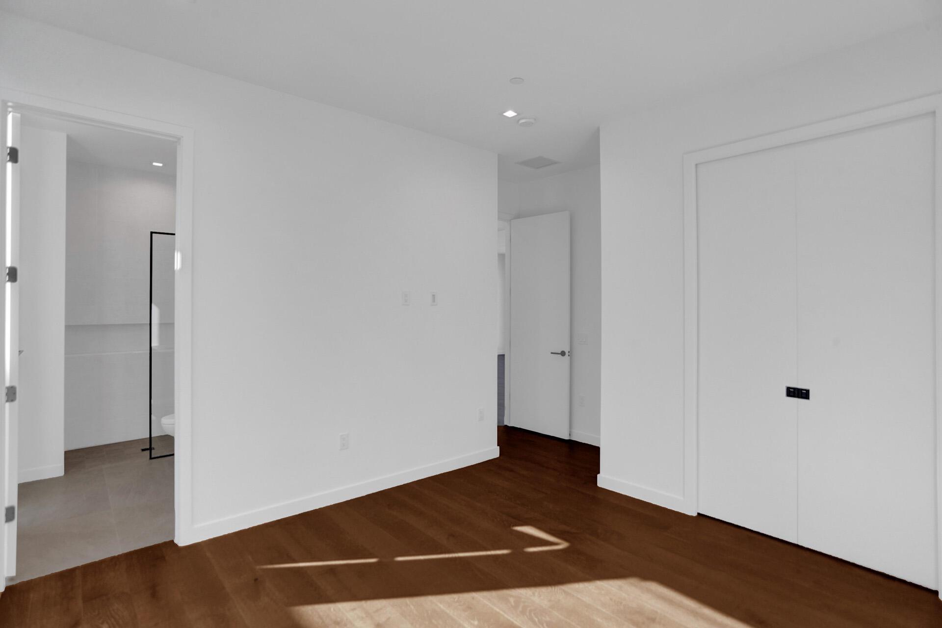 GULF STREAM VIEWS CONDO B - Residential