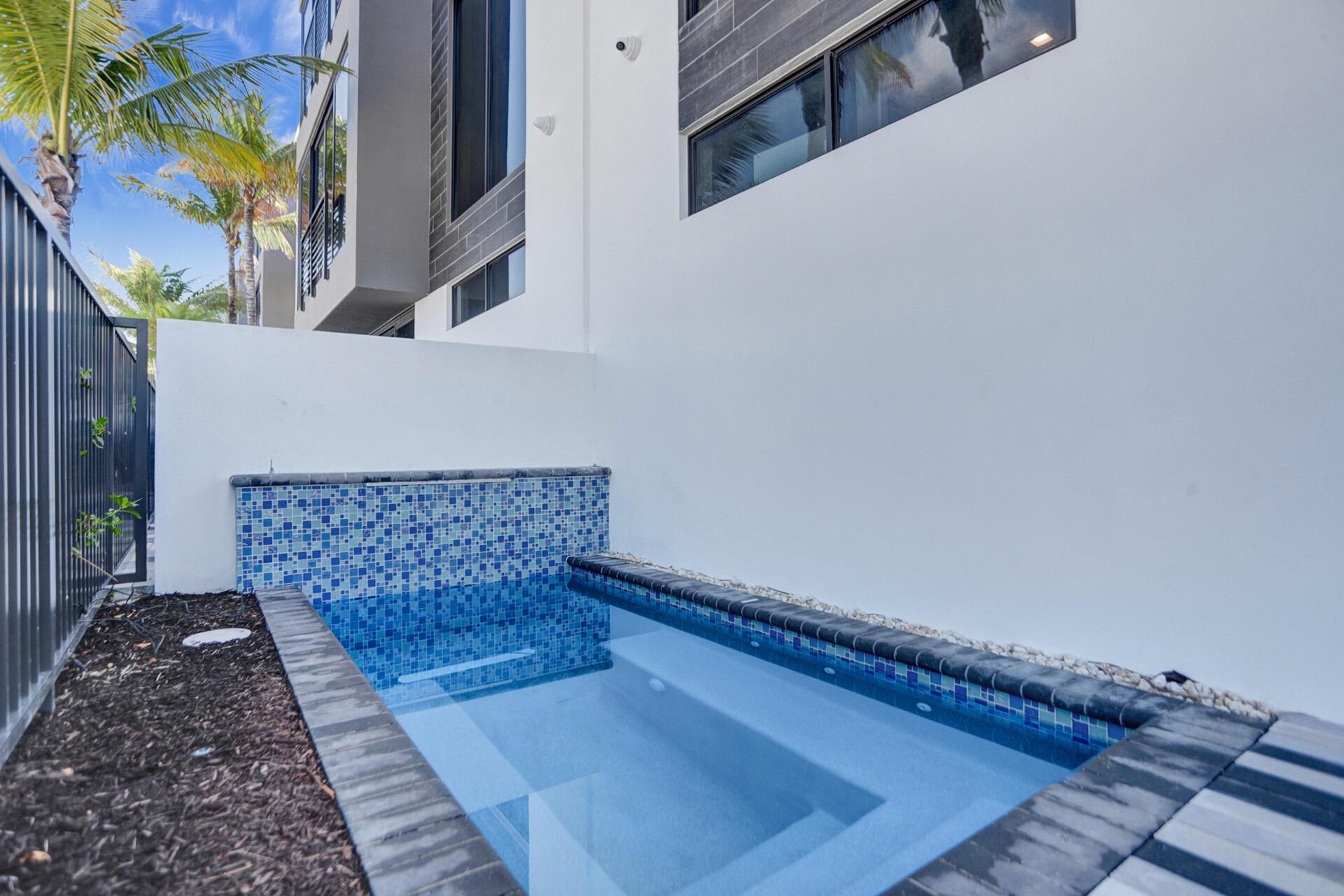 GULF STREAM VIEWS CONDO B - Residential