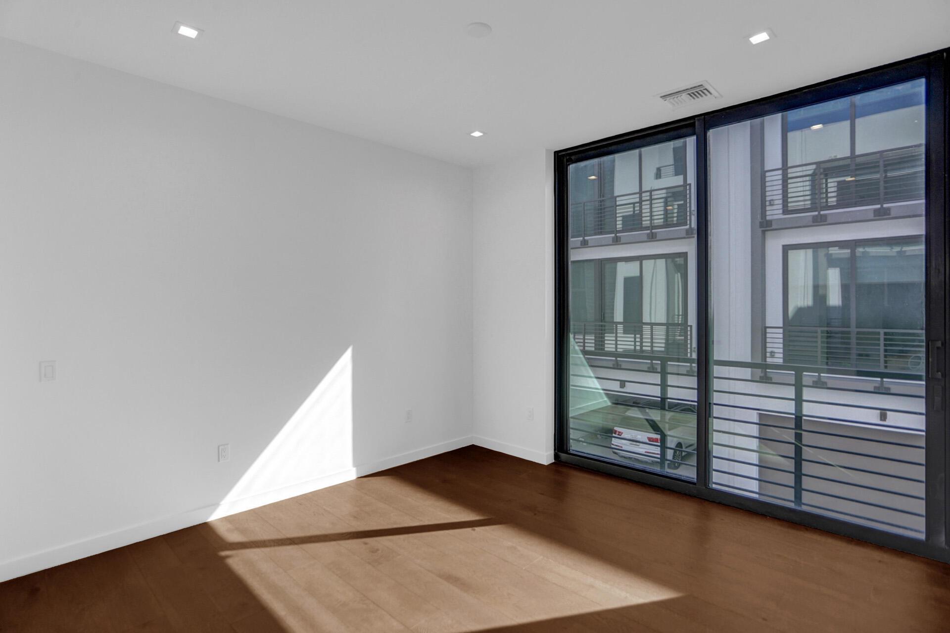 GULF STREAM VIEWS CONDO B - Residential