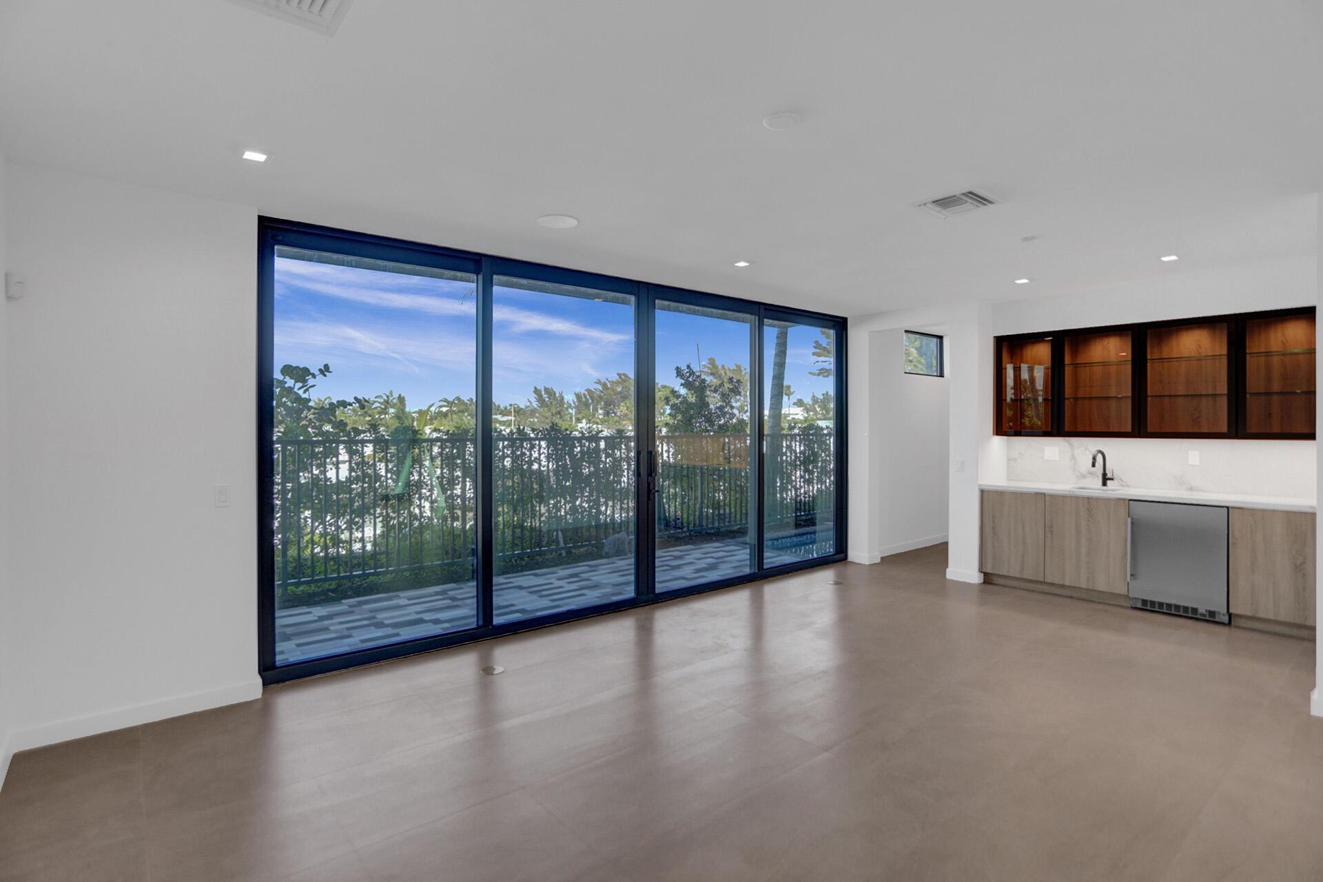 GULF STREAM VIEWS CONDO B - Residential