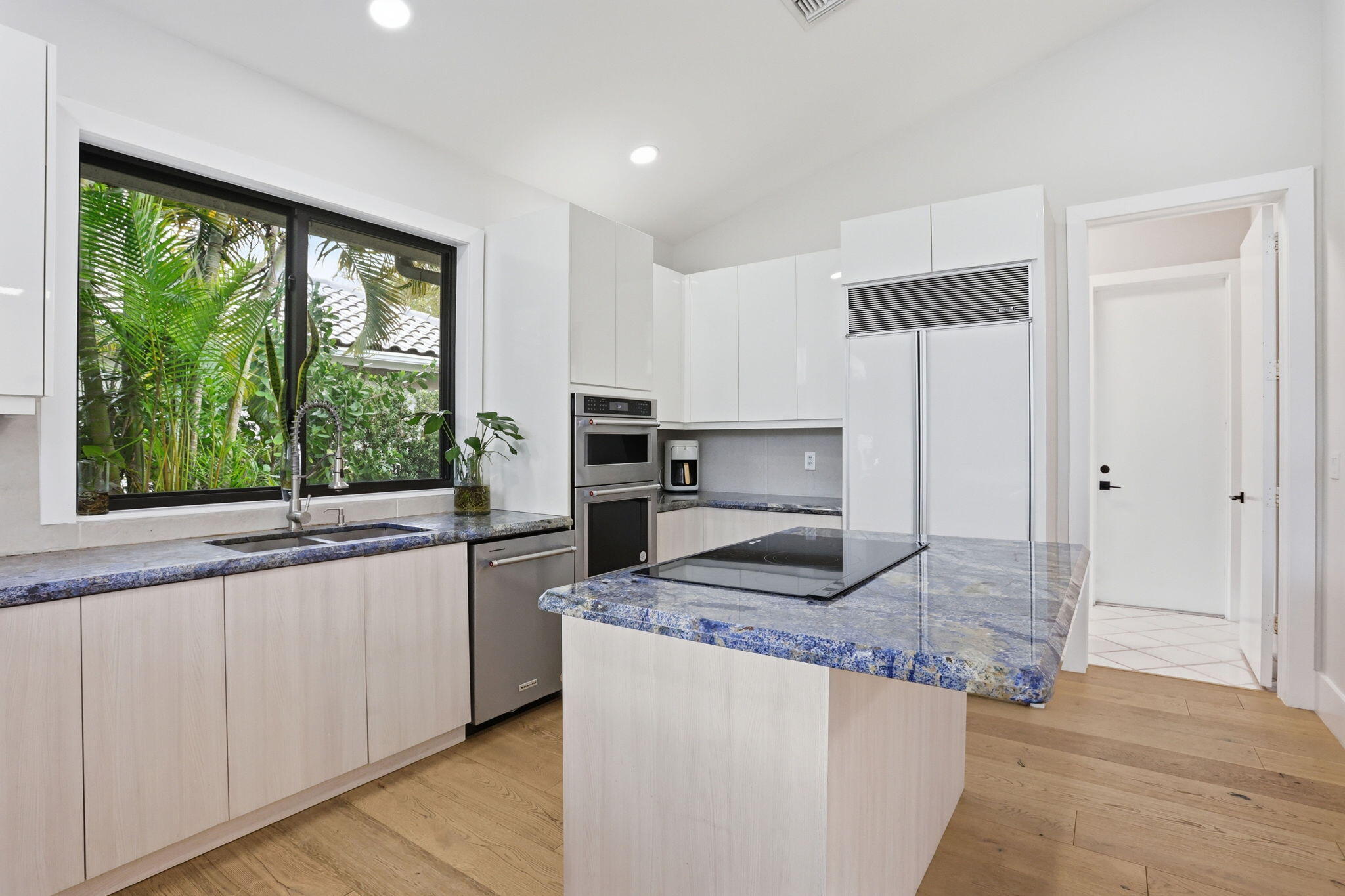 BROOKSIDE 3 - Residential Lease