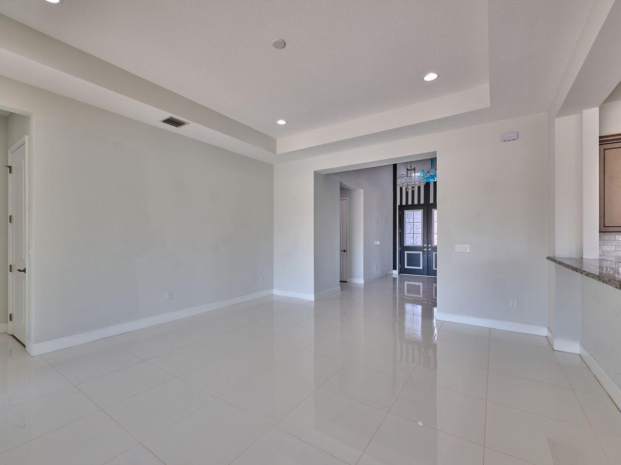 HAMMOCKS OF WESTLAKE - Residential