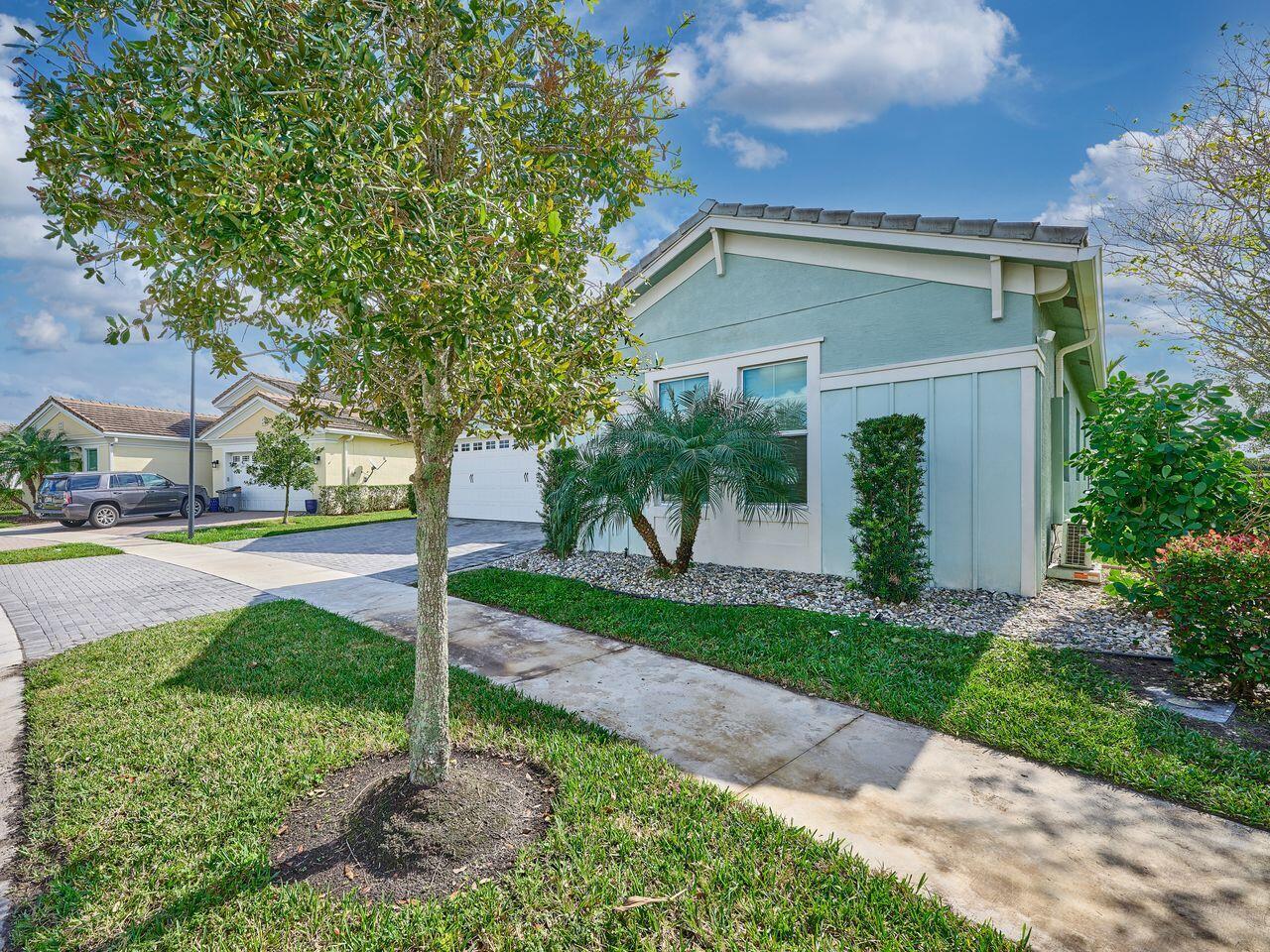 HAMMOCKS OF WESTLAKE - Residential