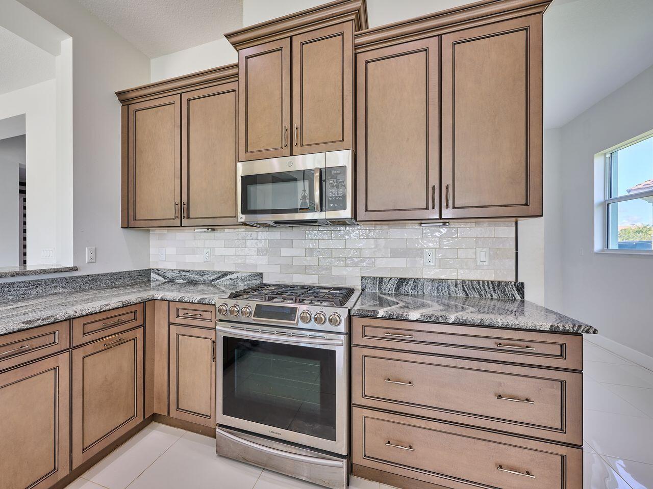 HAMMOCKS OF WESTLAKE - Residential