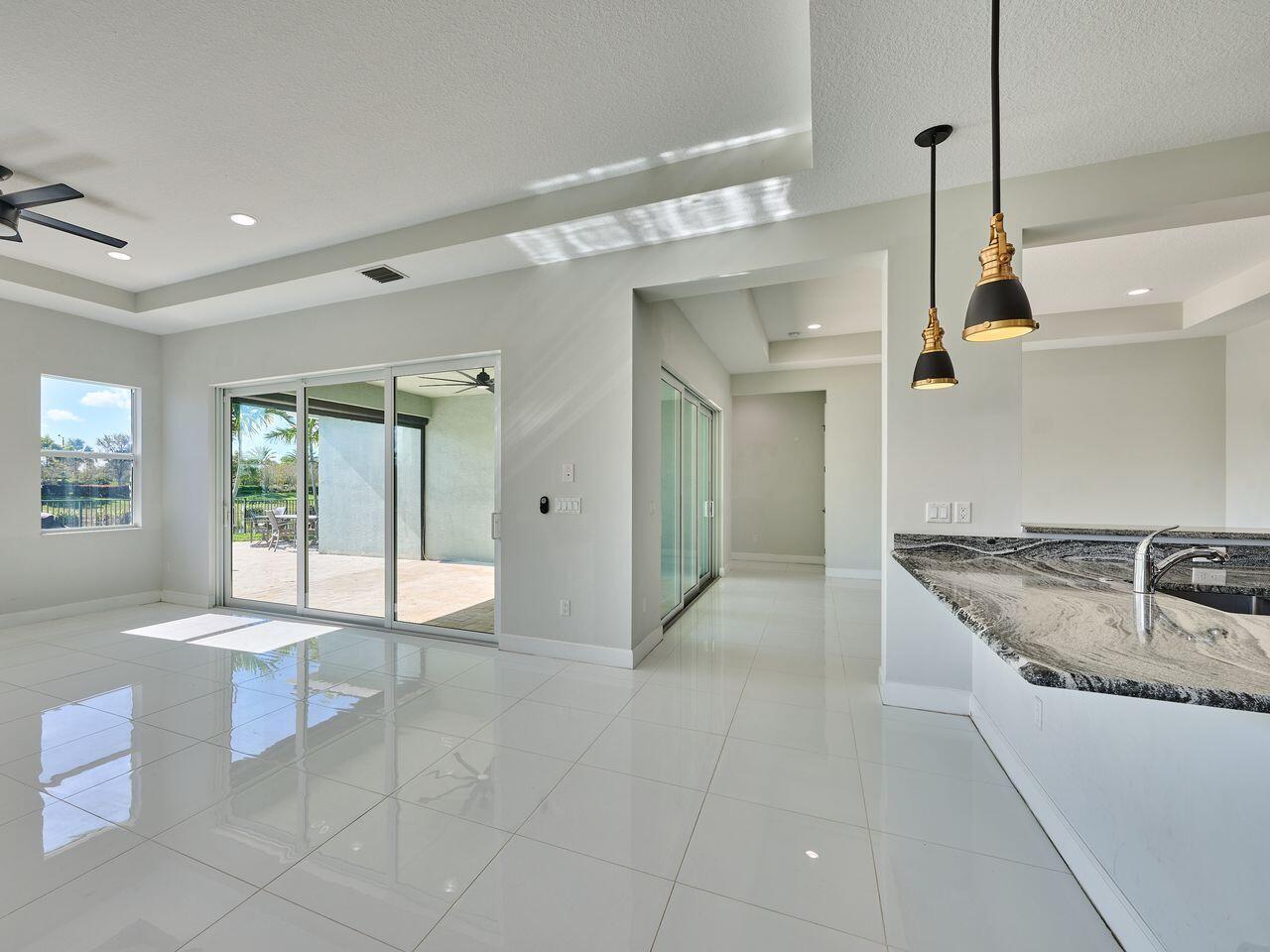 HAMMOCKS OF WESTLAKE - Residential