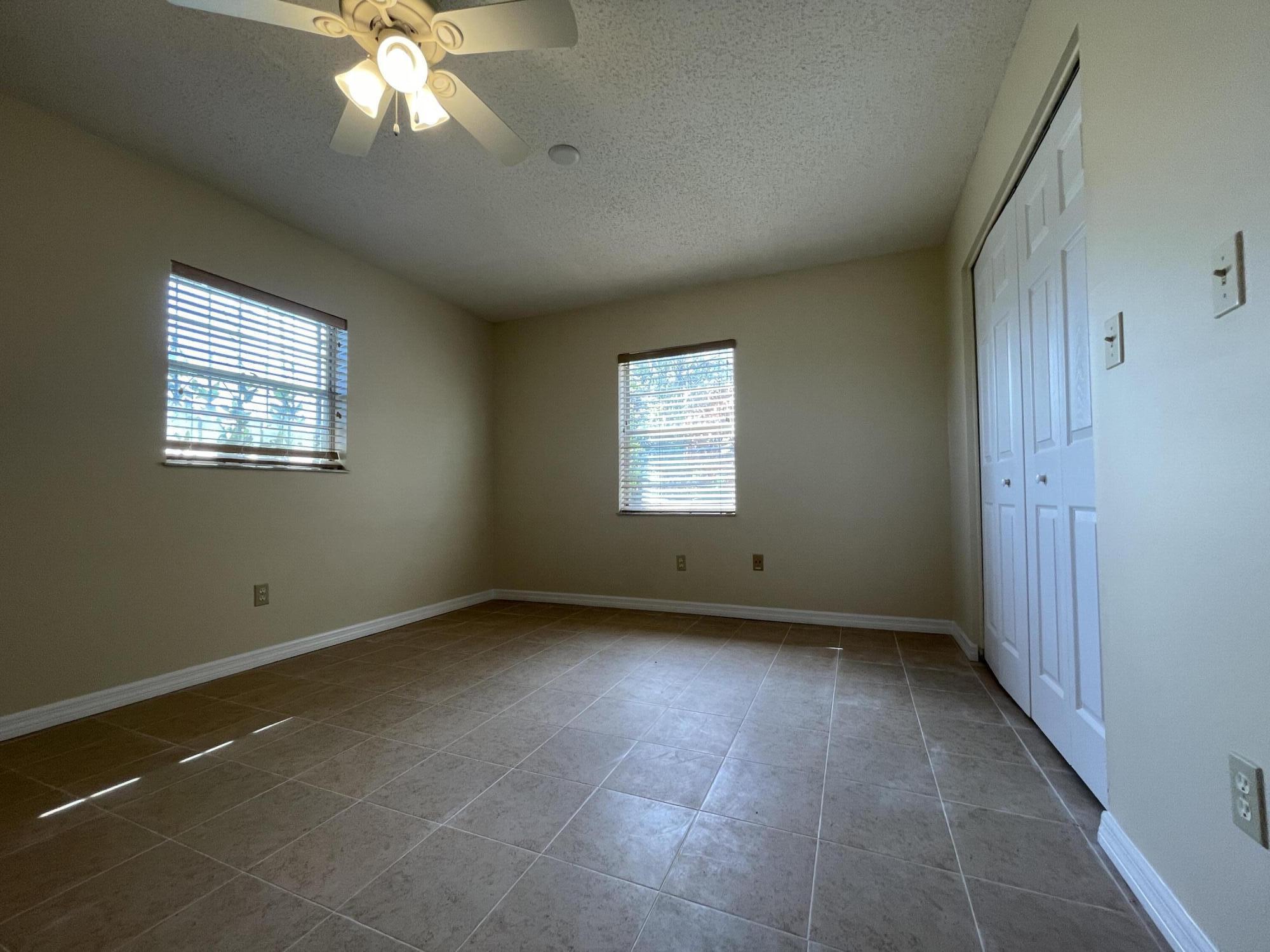 SUNRISE PARK - Residential Lease