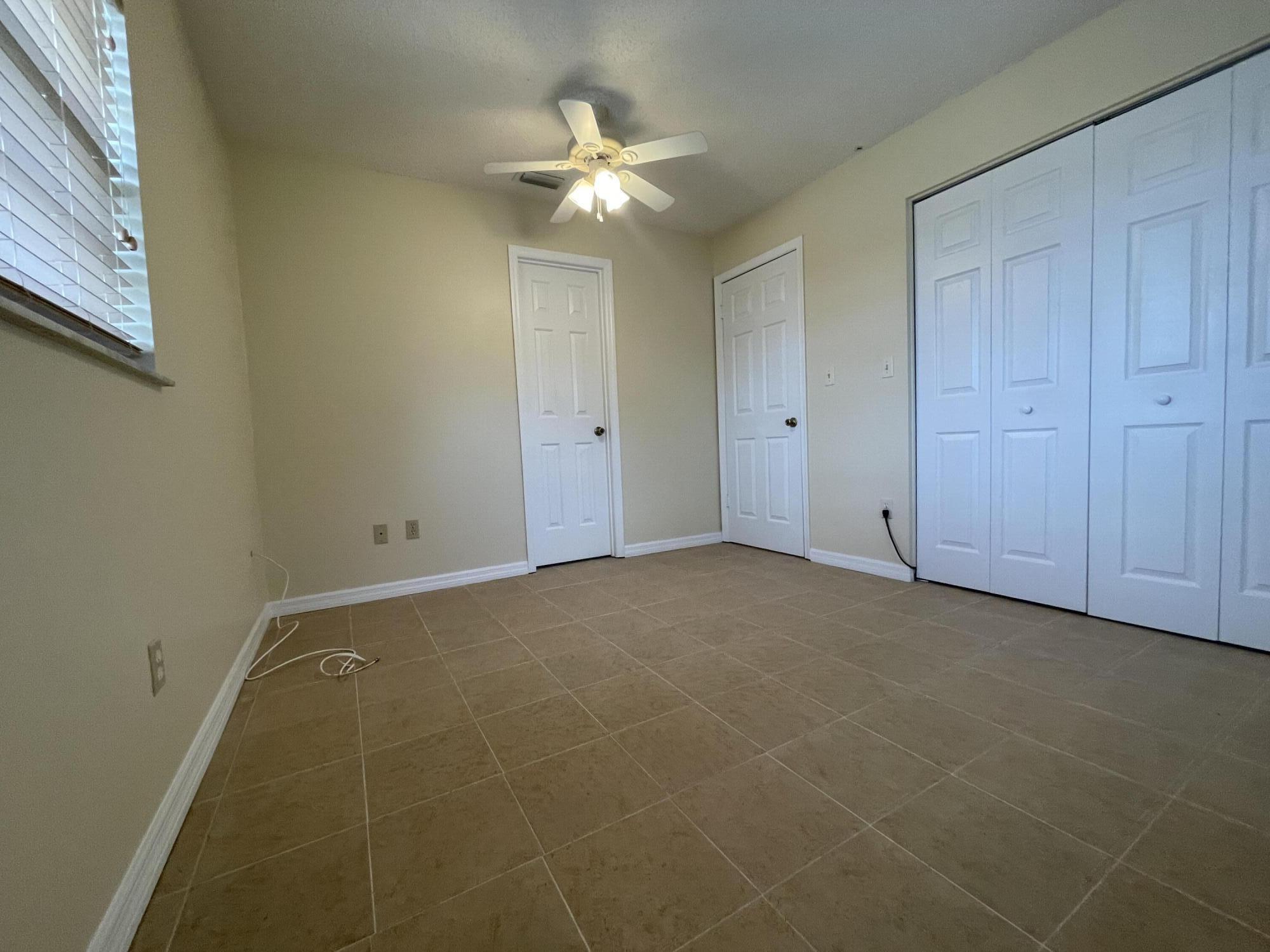 SUNRISE PARK - Residential Lease