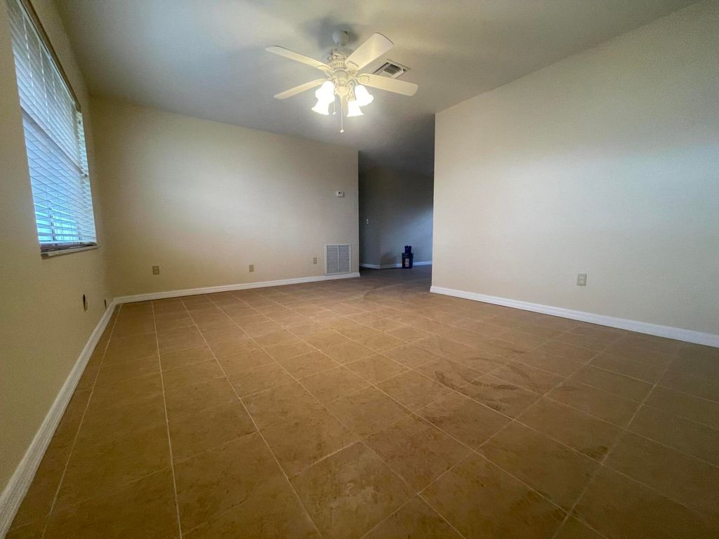 Photo of 3101 Avenue T, Fort Pierce, FL 34947 (MLS # B26001408)