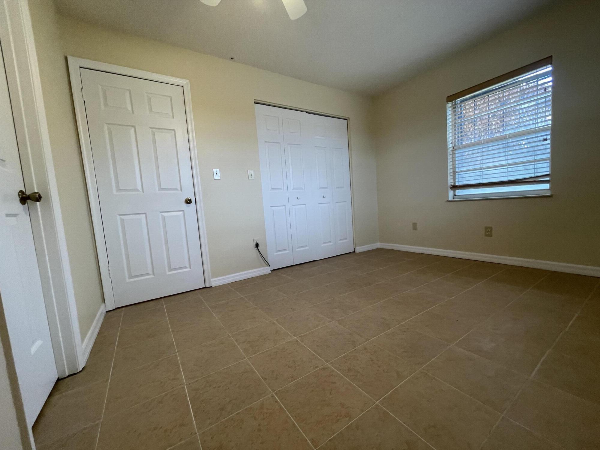 SUNRISE PARK - Residential Lease