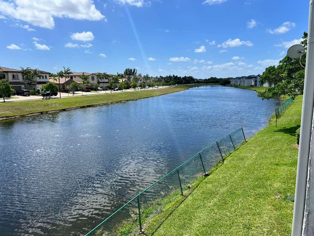 FAIRWAY GREENS CONDO HOMES - Residential Lease