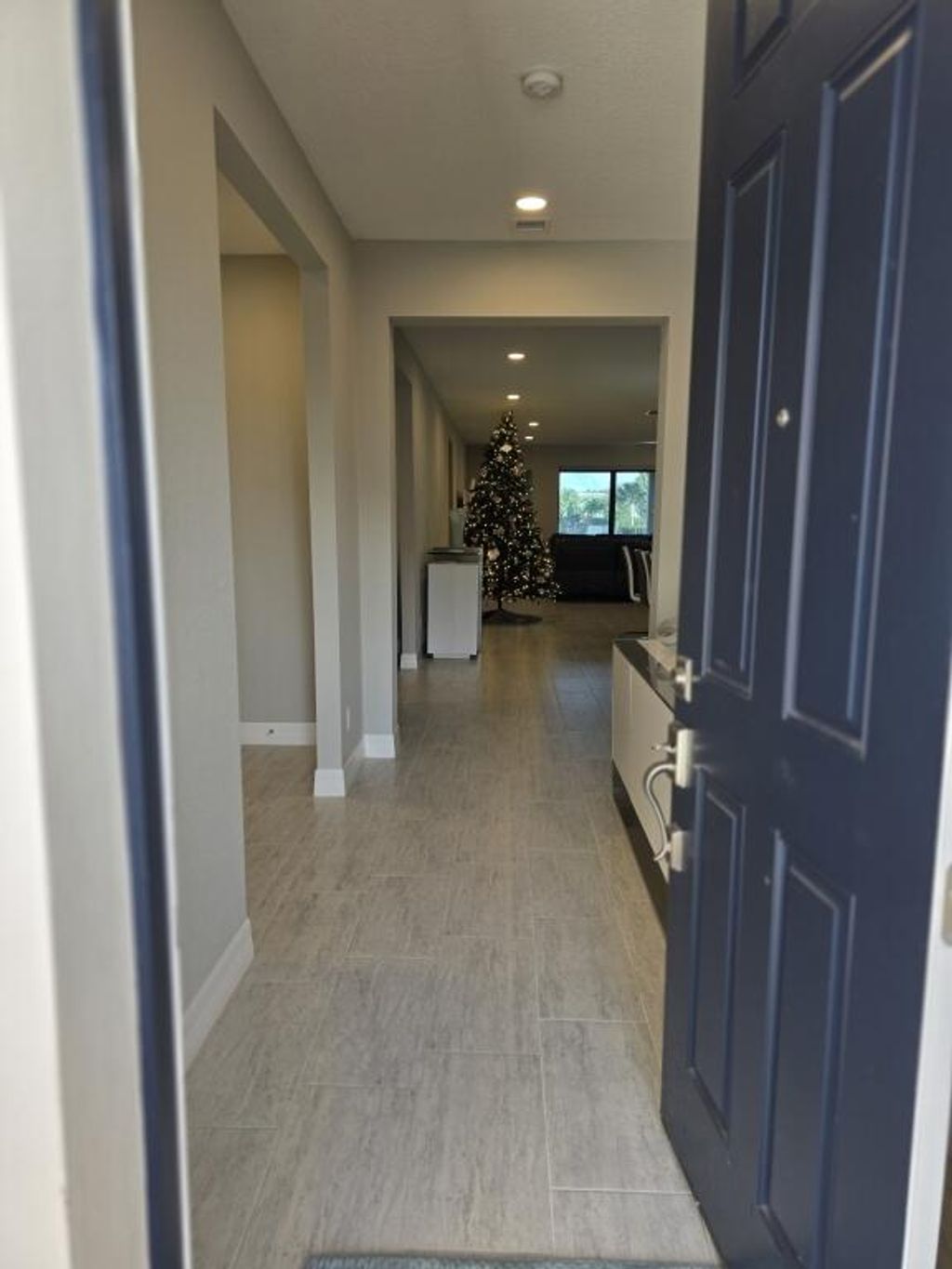 Photo of 527 SE Vallarta Drive, Port Saint Lucie, FL 34984 (MLS # R11149468)