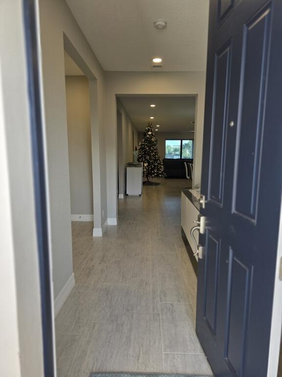 VERANDA PLAT NO 6 VERANDA - Residential Lease