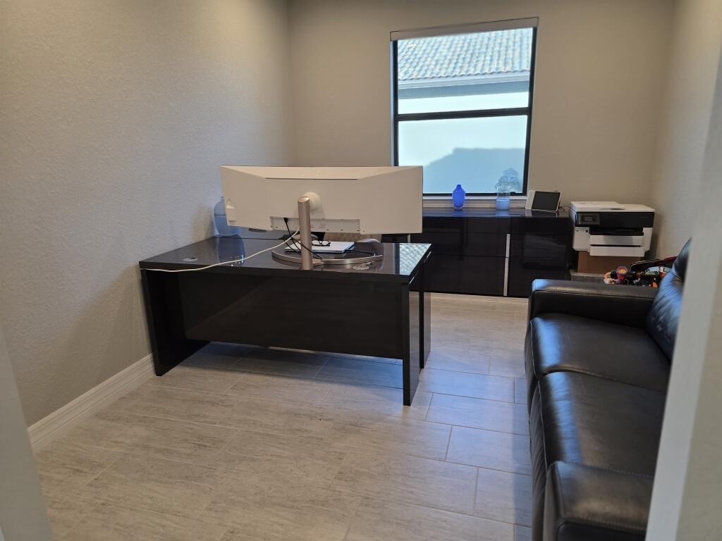 VERANDA PLAT NO 6 VERANDA - Residential Lease