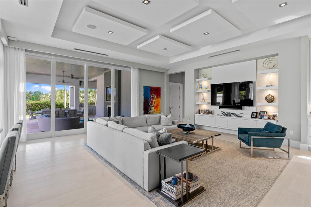 OLD PALM PL 4 - Residential