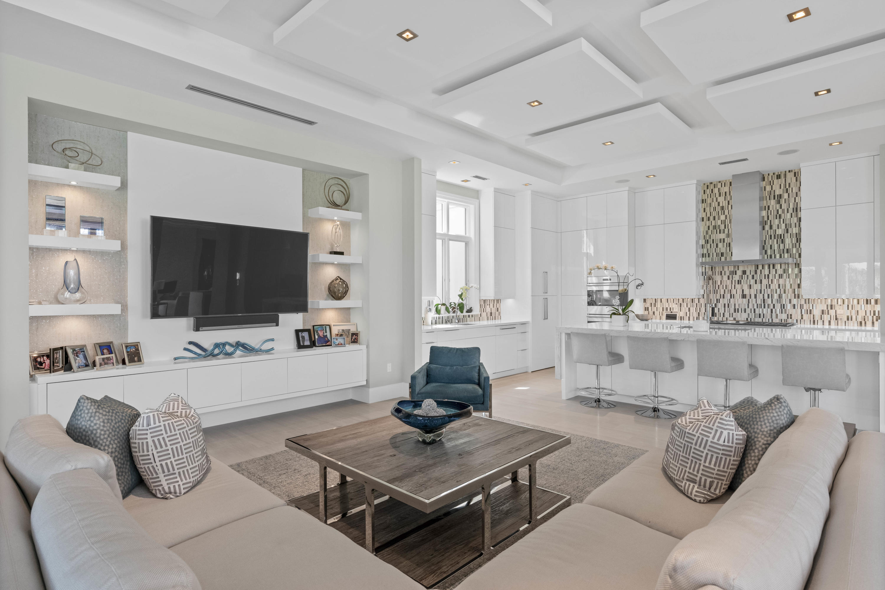 OLD PALM PL 4 - Residential