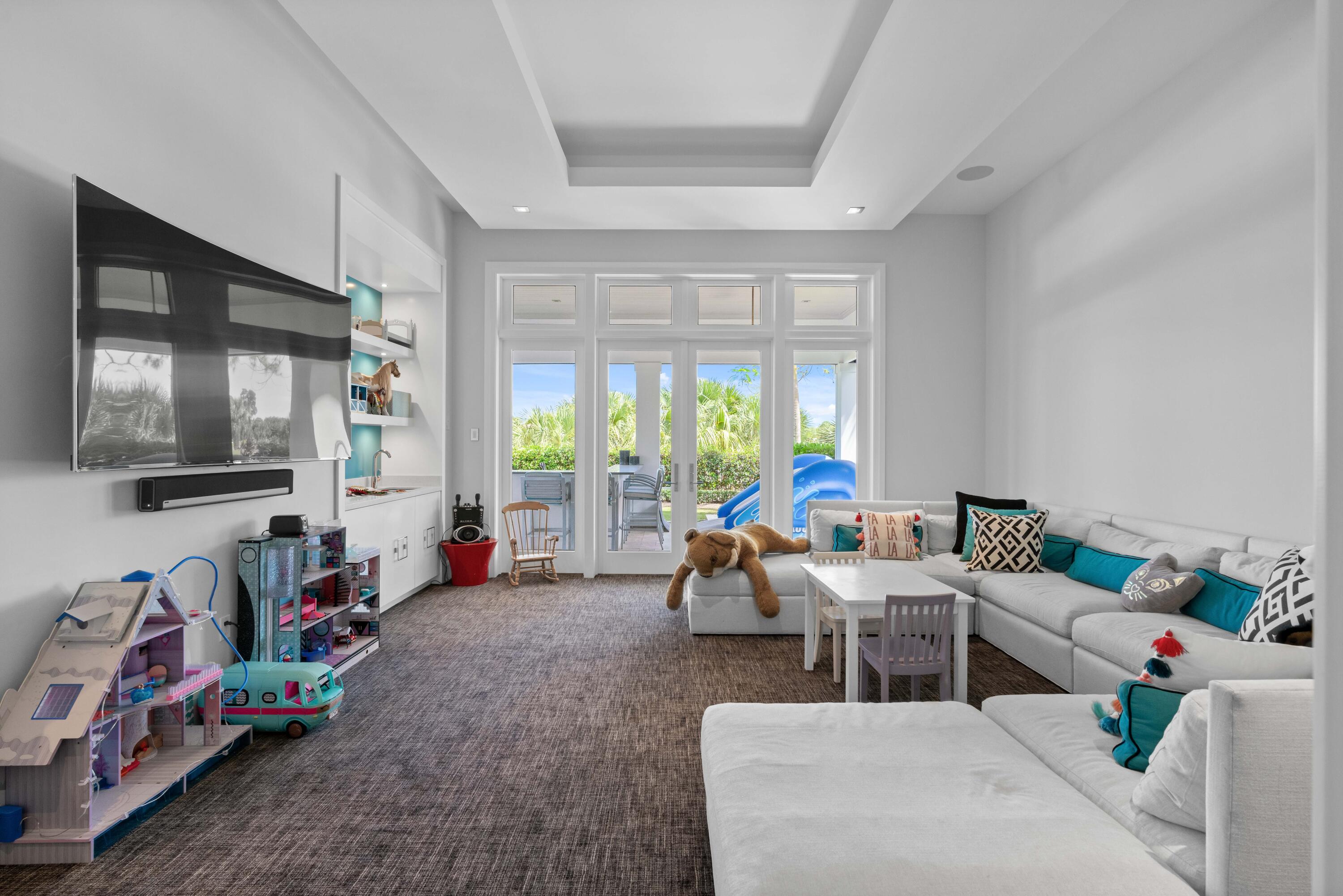 OLD PALM PL 4 - Residential