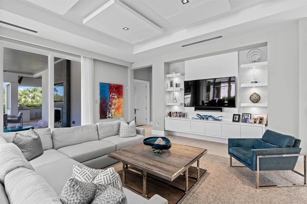 OLD PALM PL 4 - Residential