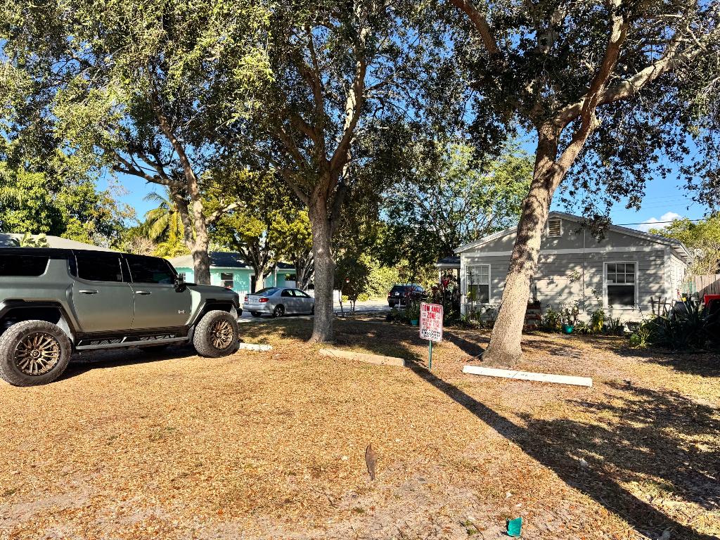 LAKE WORTH TOWN OF - Residential Income