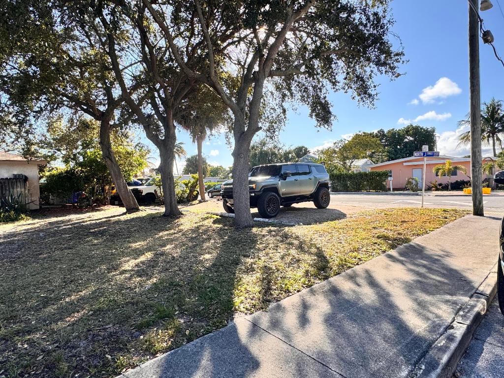 LAKE WORTH TOWN OF - Residential Income