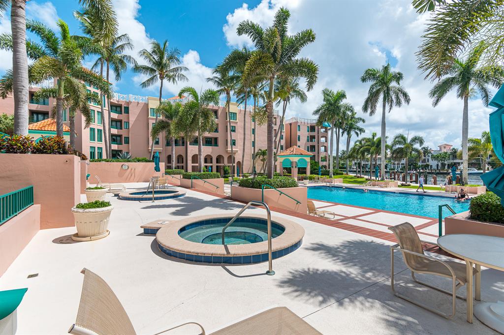 MIZNER COURT - Residential