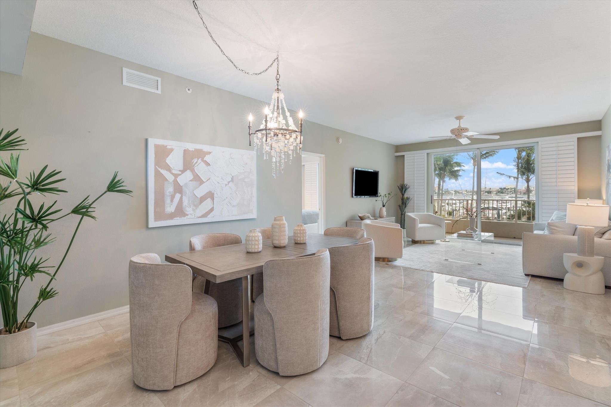 806 E Windward Way 212
