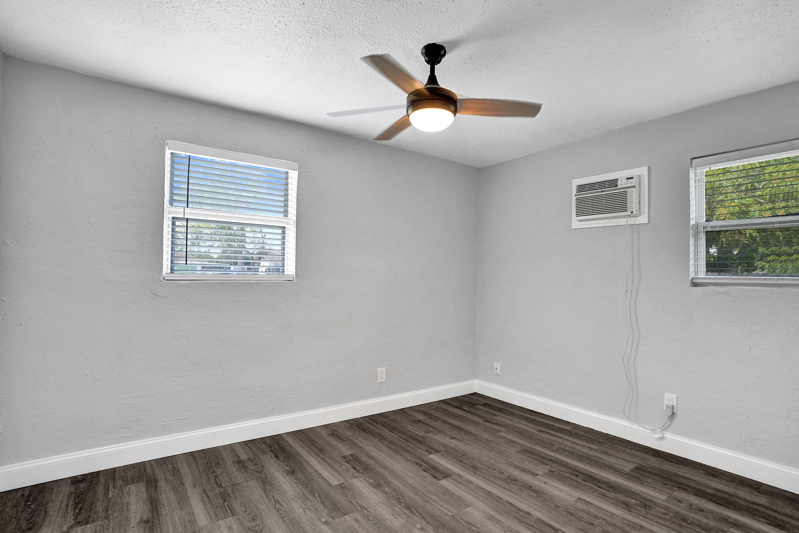 COLLIER CITY - Residential Income