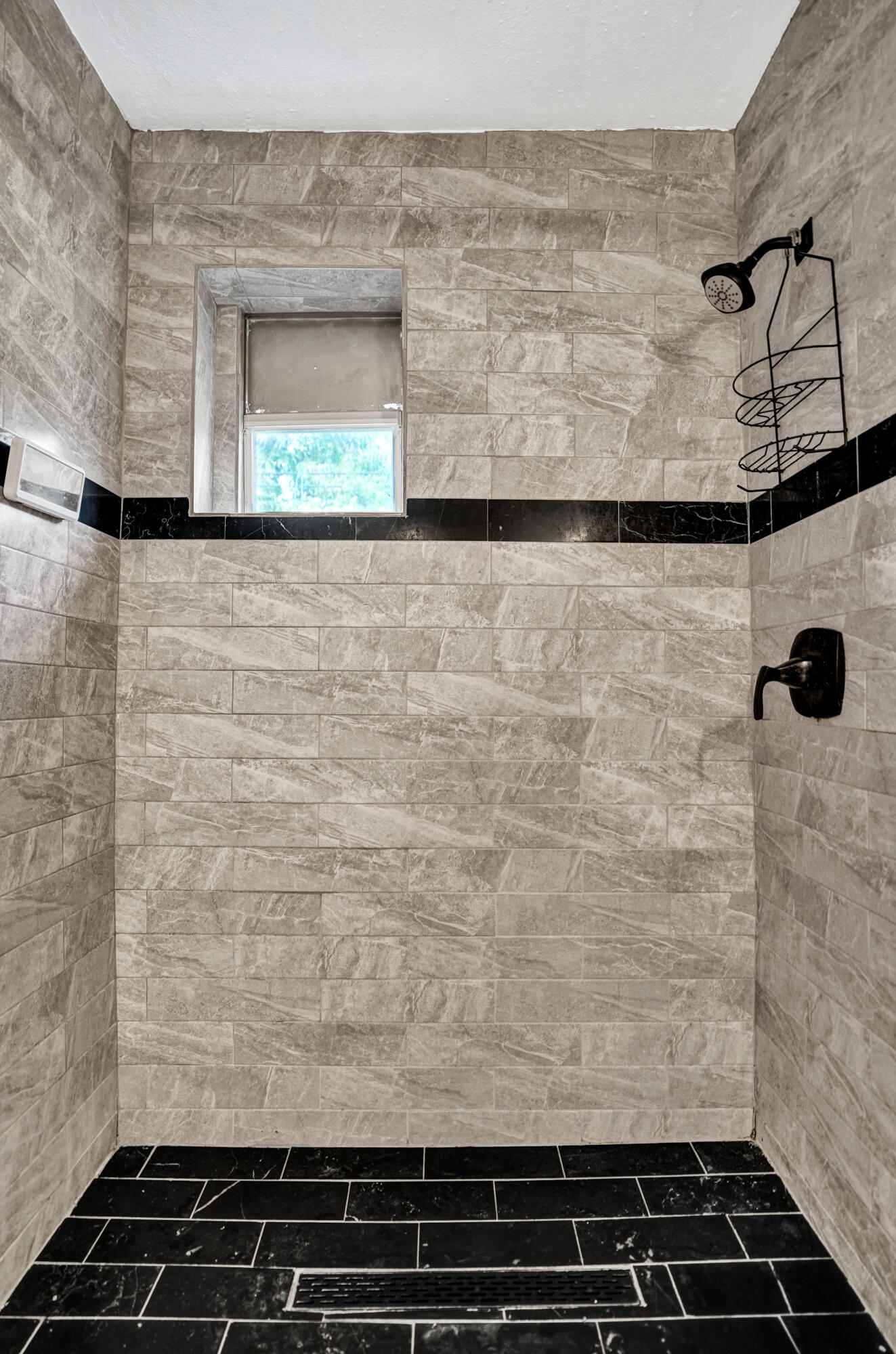 COLLIER CITY - Residential Income