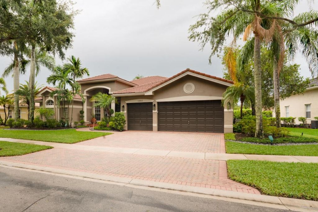 Photo of 11810 Bayfield Drive, Boca Raton, FL 33498 (MLS # R11106546)