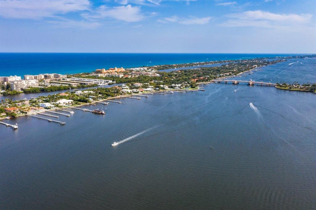 LAKE SHORES LANTANA - Residential