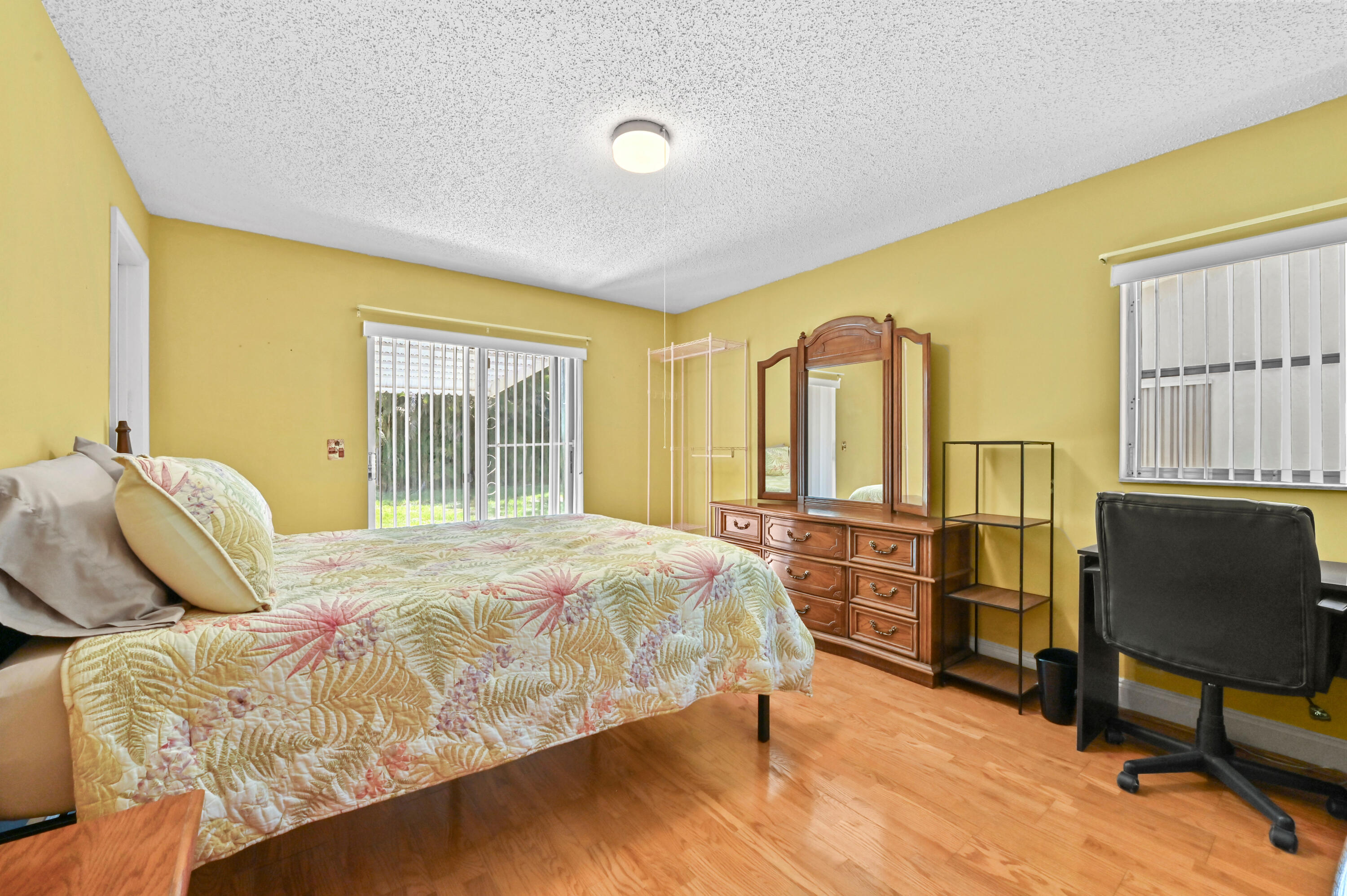 CYPRESS LAKES - Residential