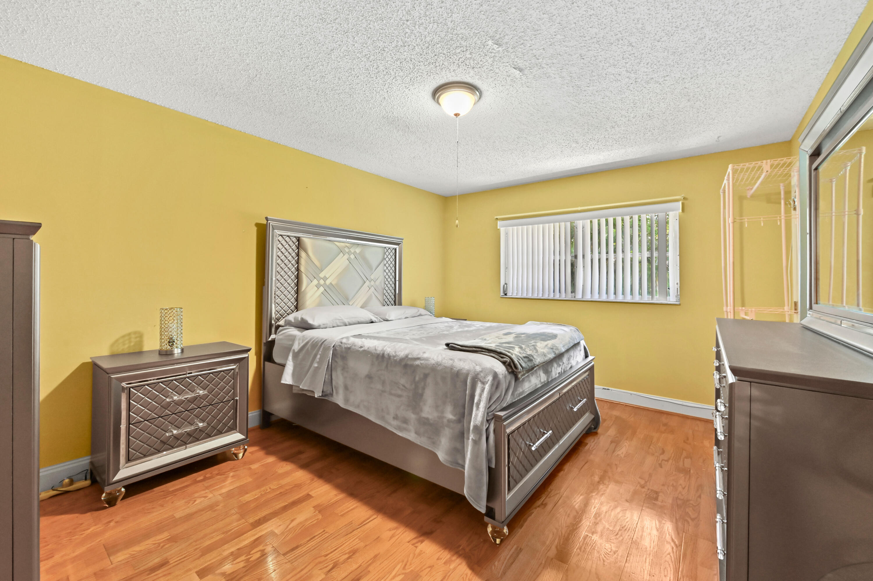 CYPRESS LAKES - Residential