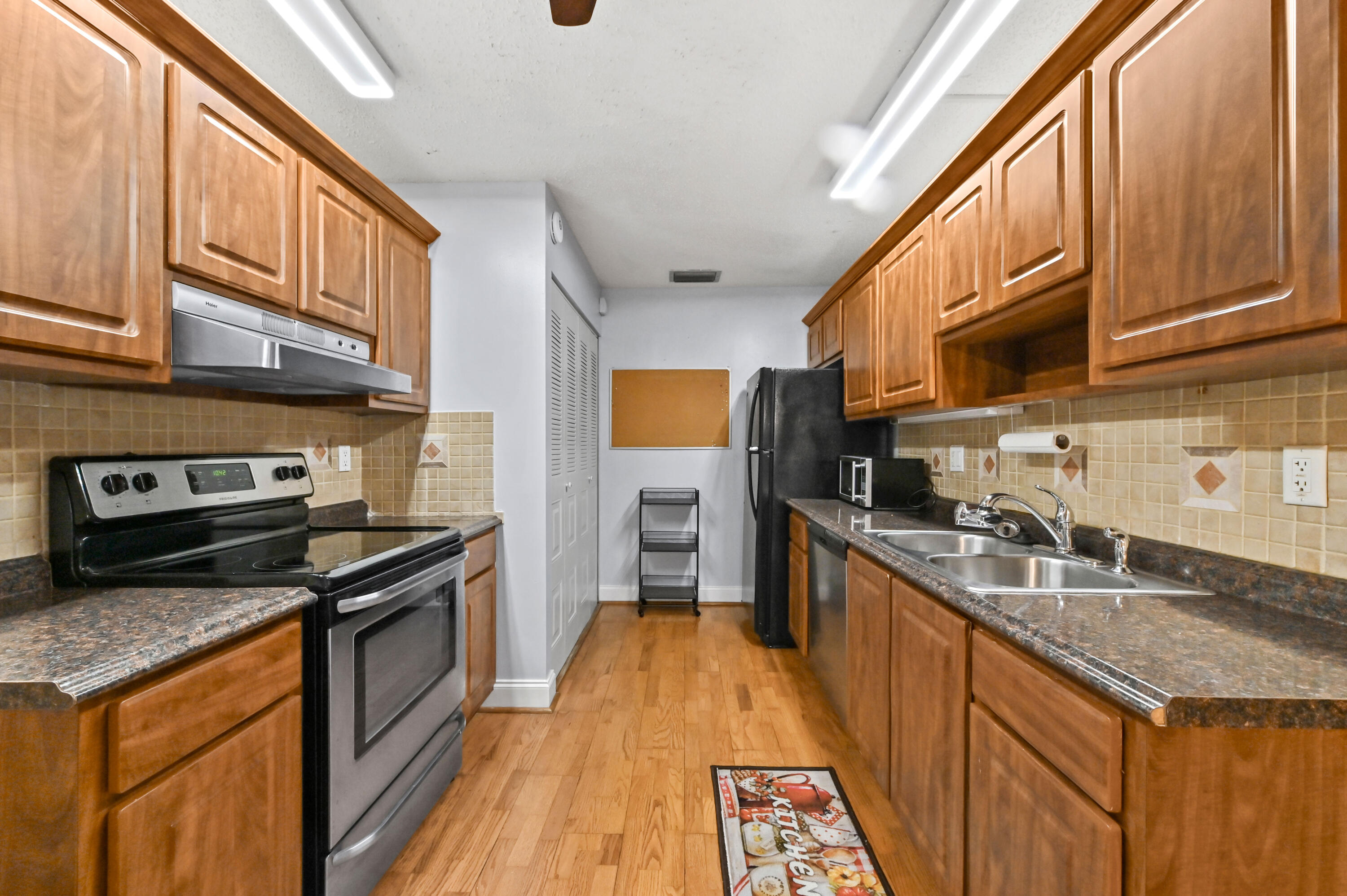 CYPRESS LAKES - Residential