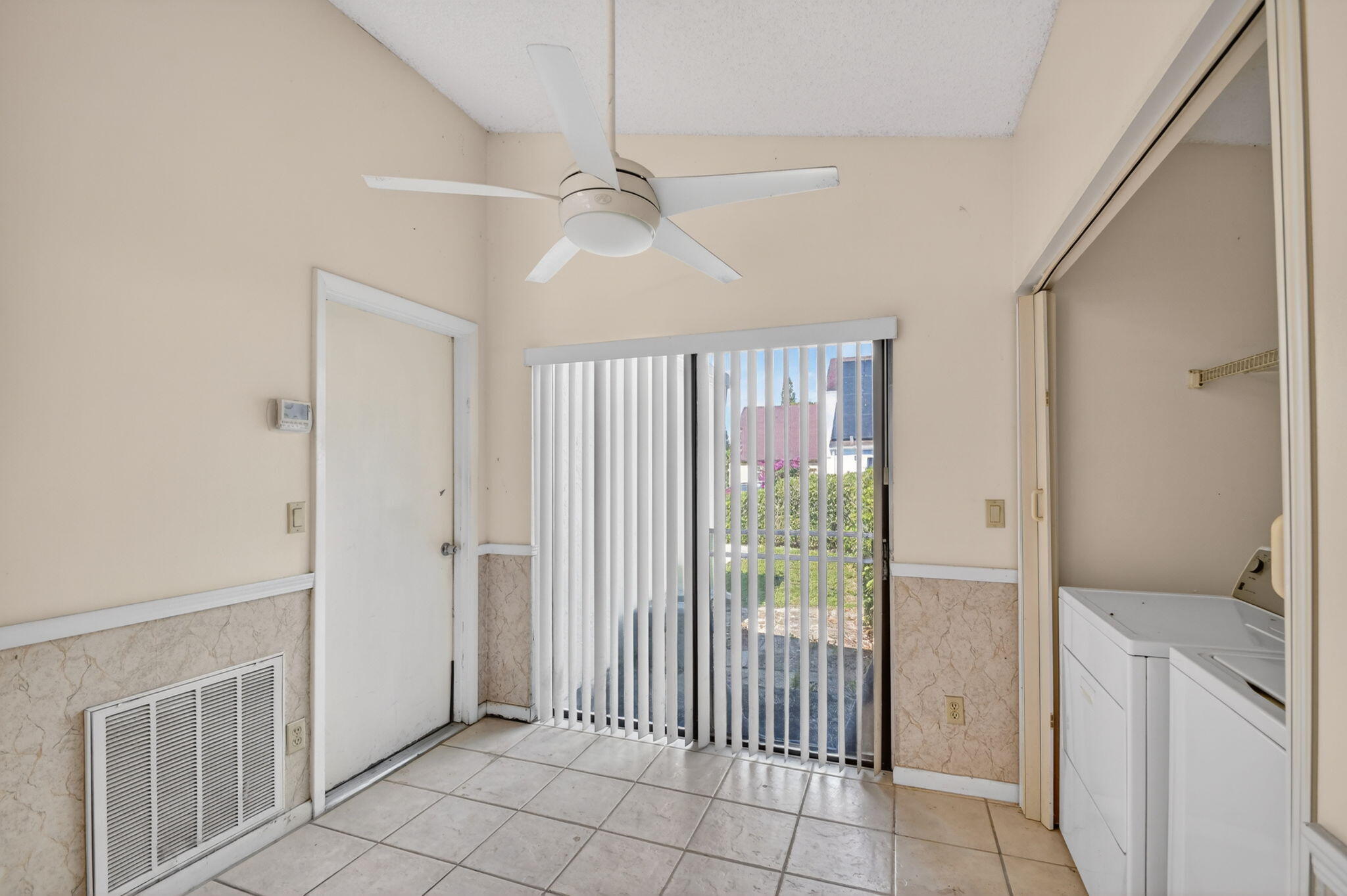 BOYNTON LAKES 6 - Residential