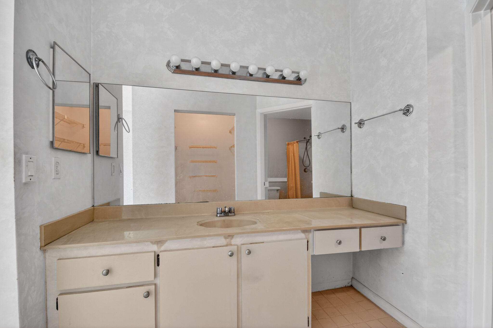 BOYNTON LAKES 6 - Residential