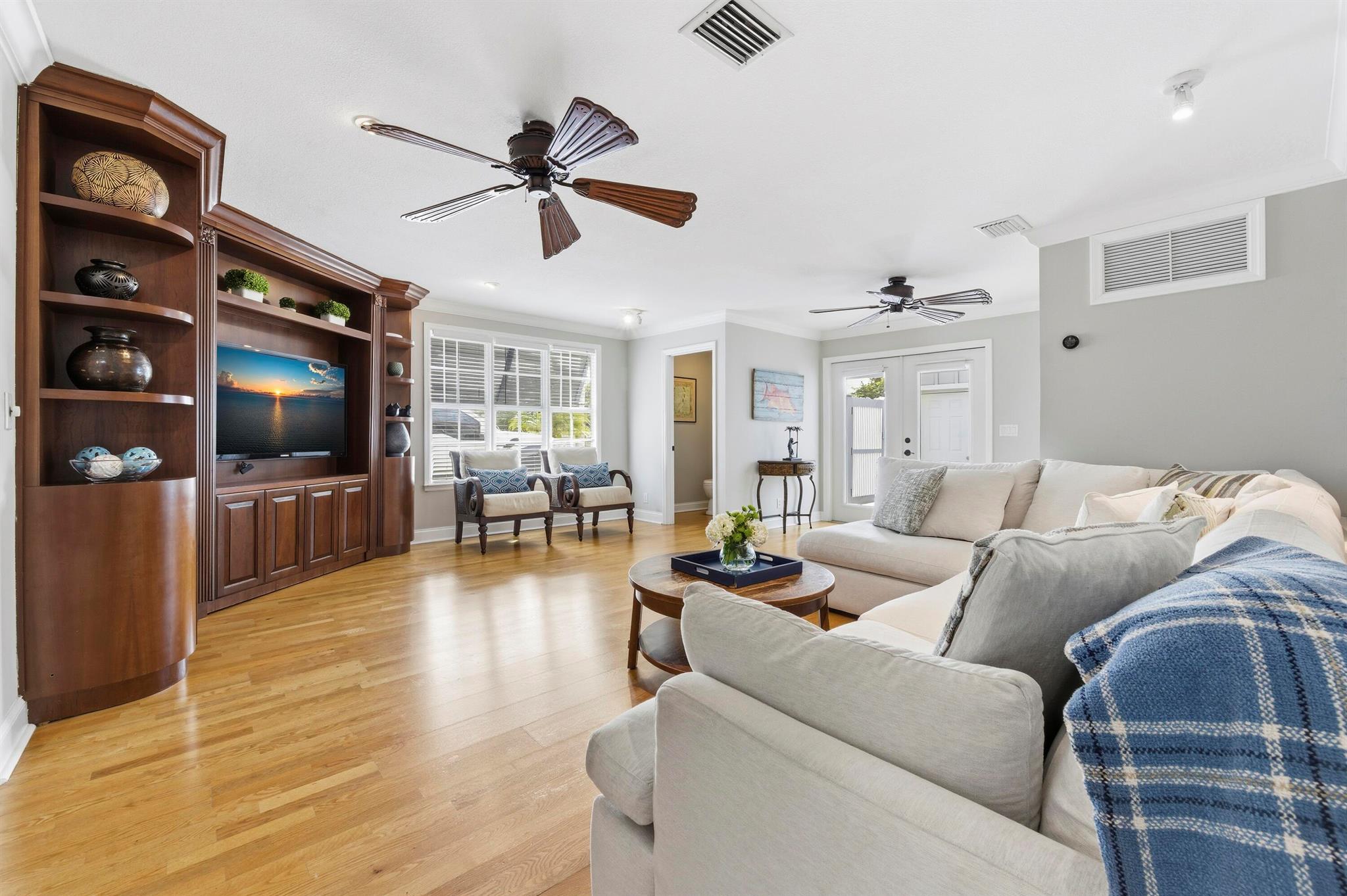 NORTH PALM BEACH VILLAGE - Residential