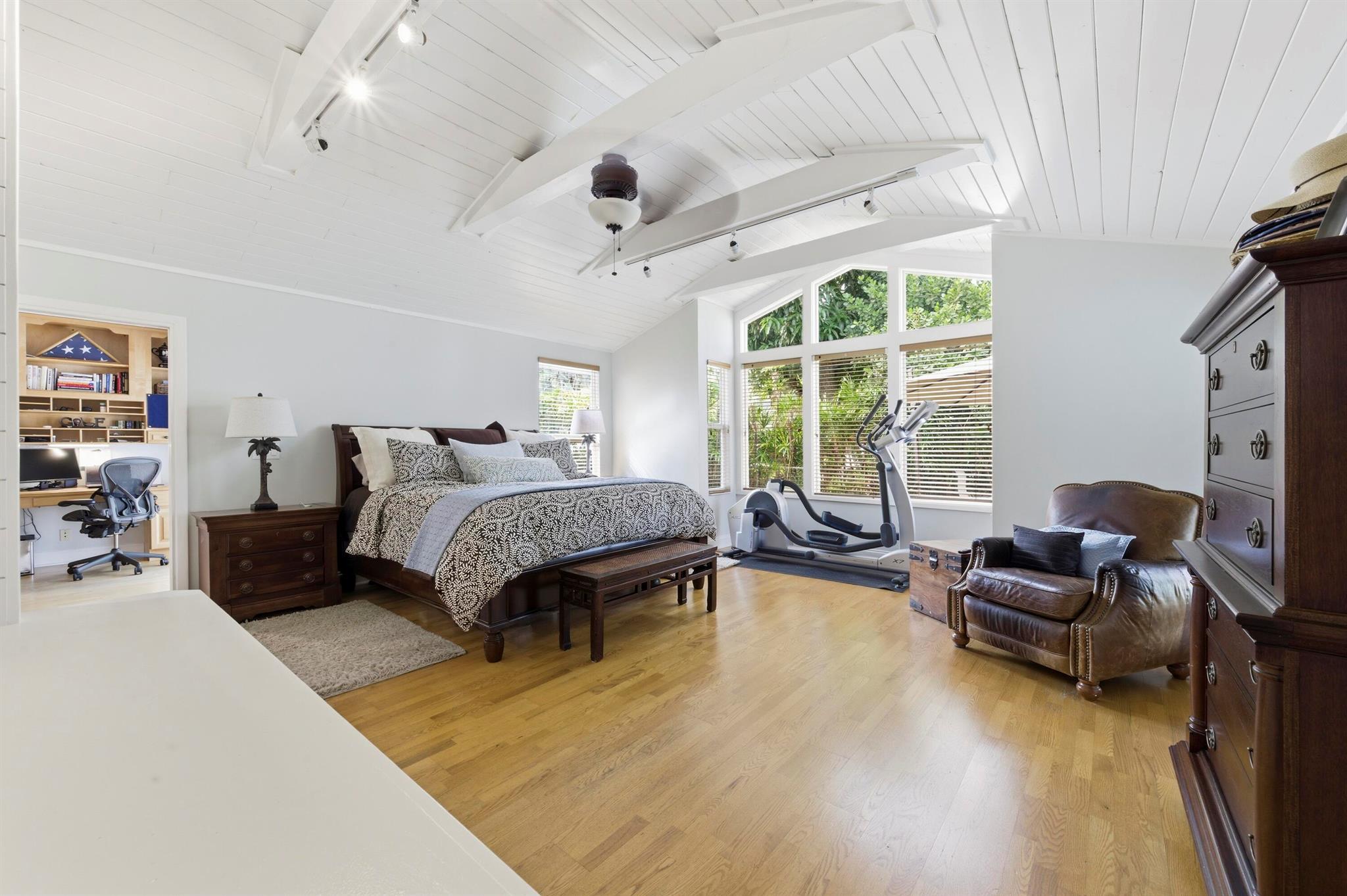 NORTH PALM BEACH VILLAGE - Residential