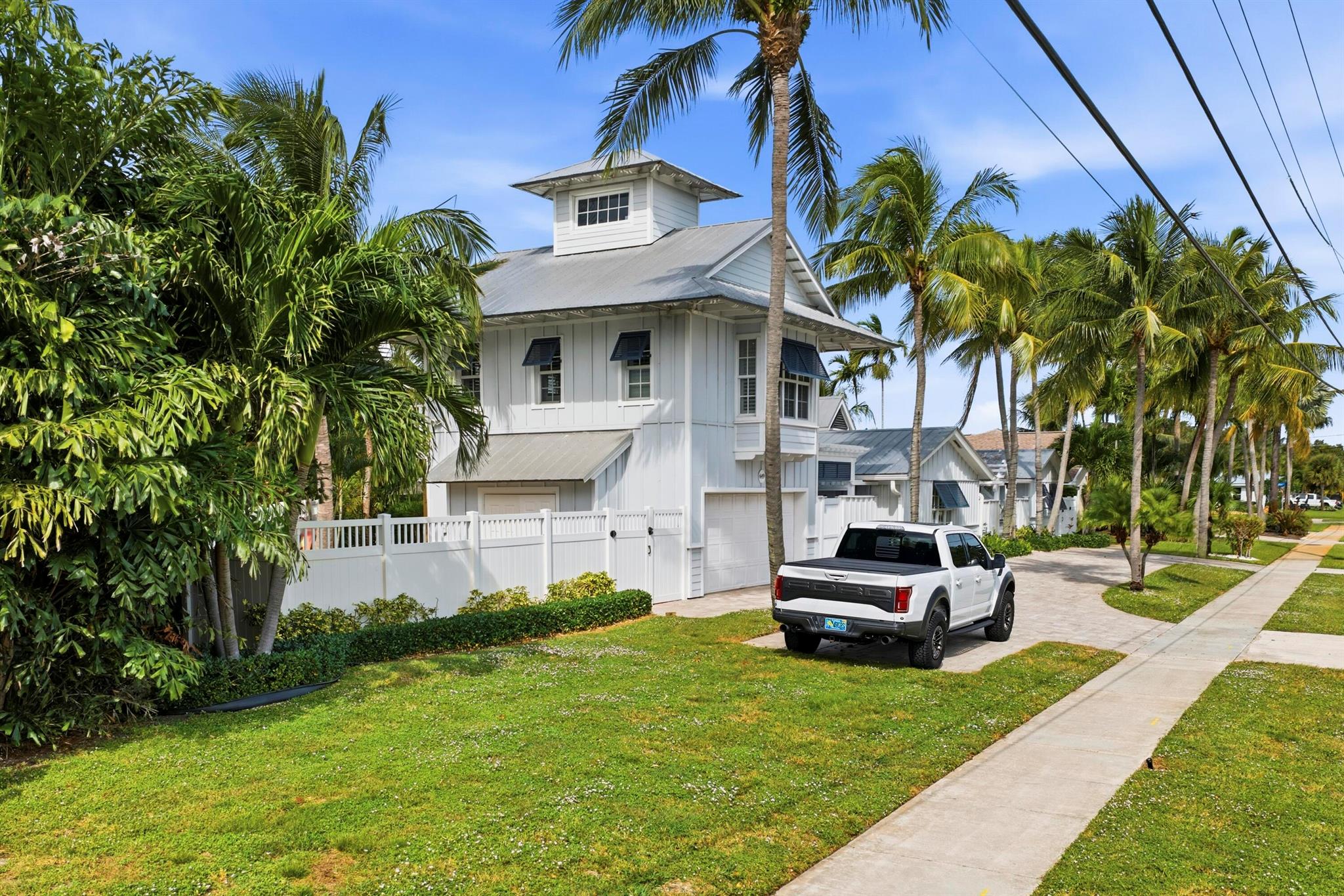 NORTH PALM BEACH VILLAGE - Residential