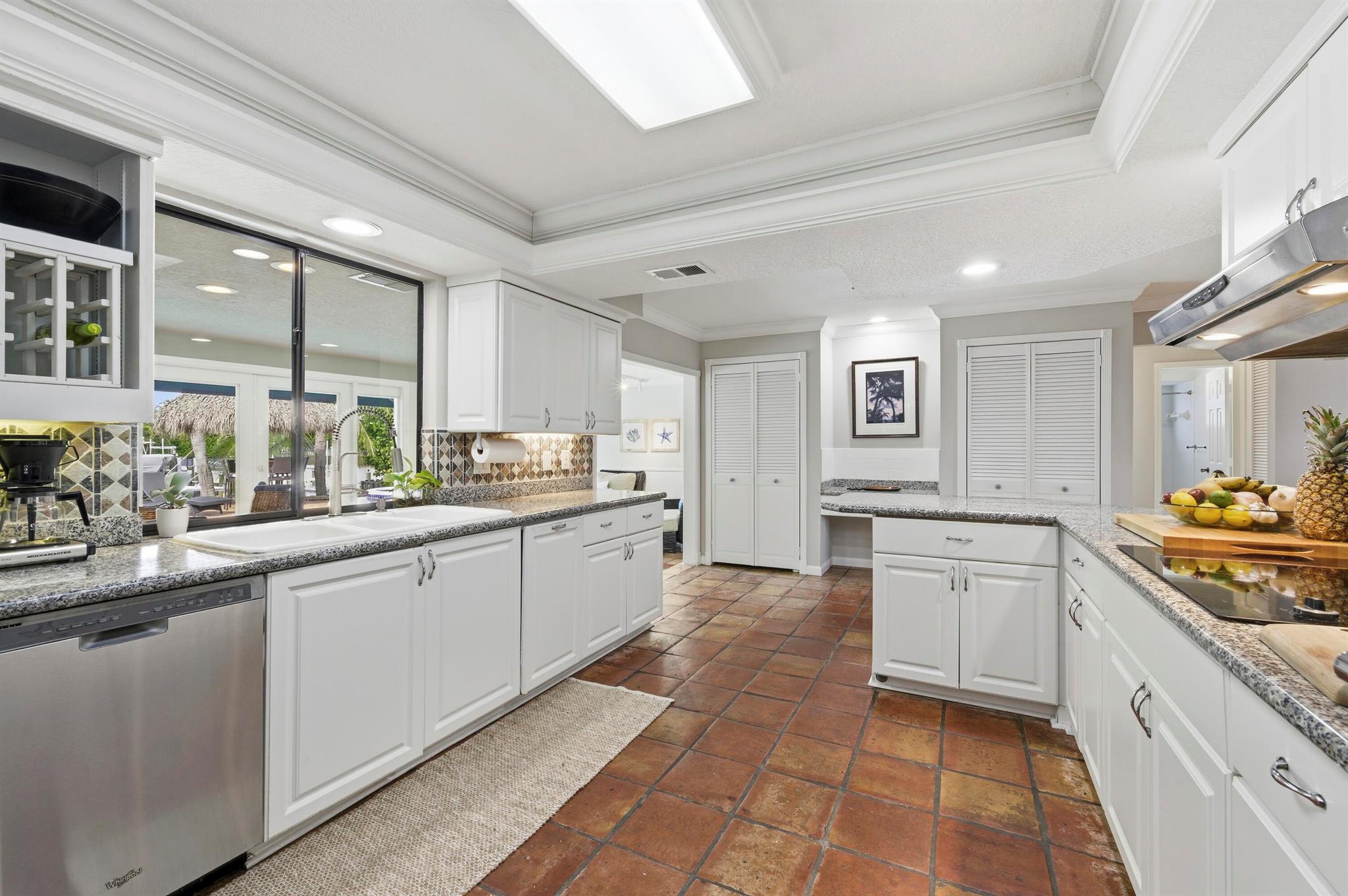 NORTH PALM BEACH VILLAGE - Residential