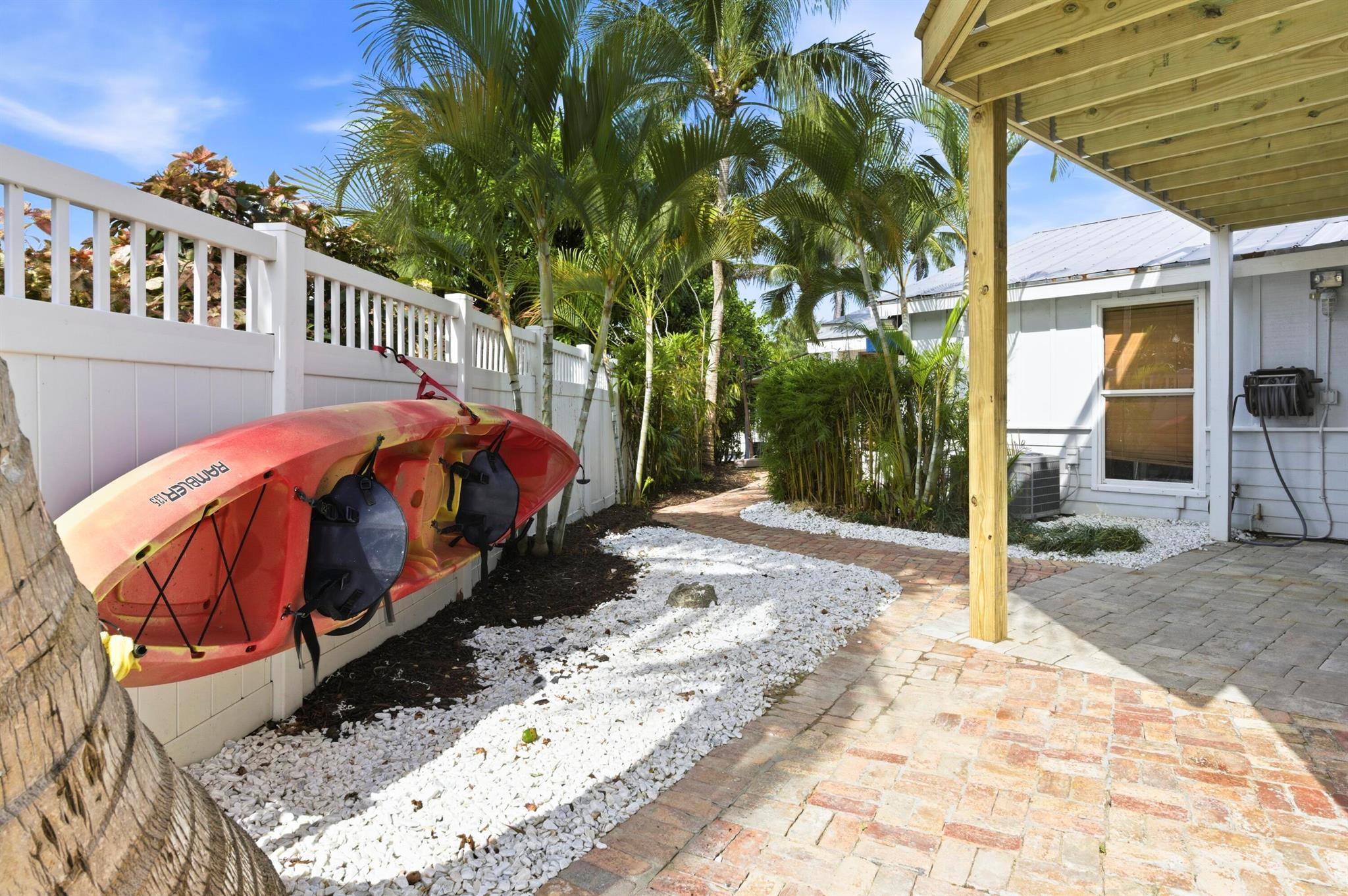 NORTH PALM BEACH VILLAGE - Residential