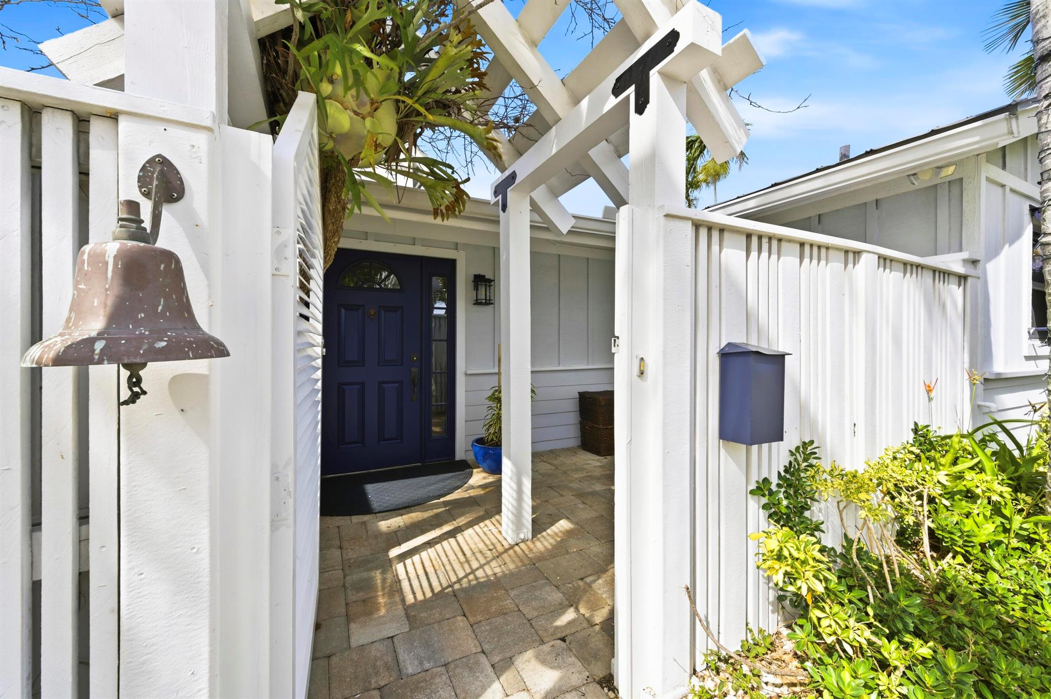 NORTH PALM BEACH VILLAGE - Residential