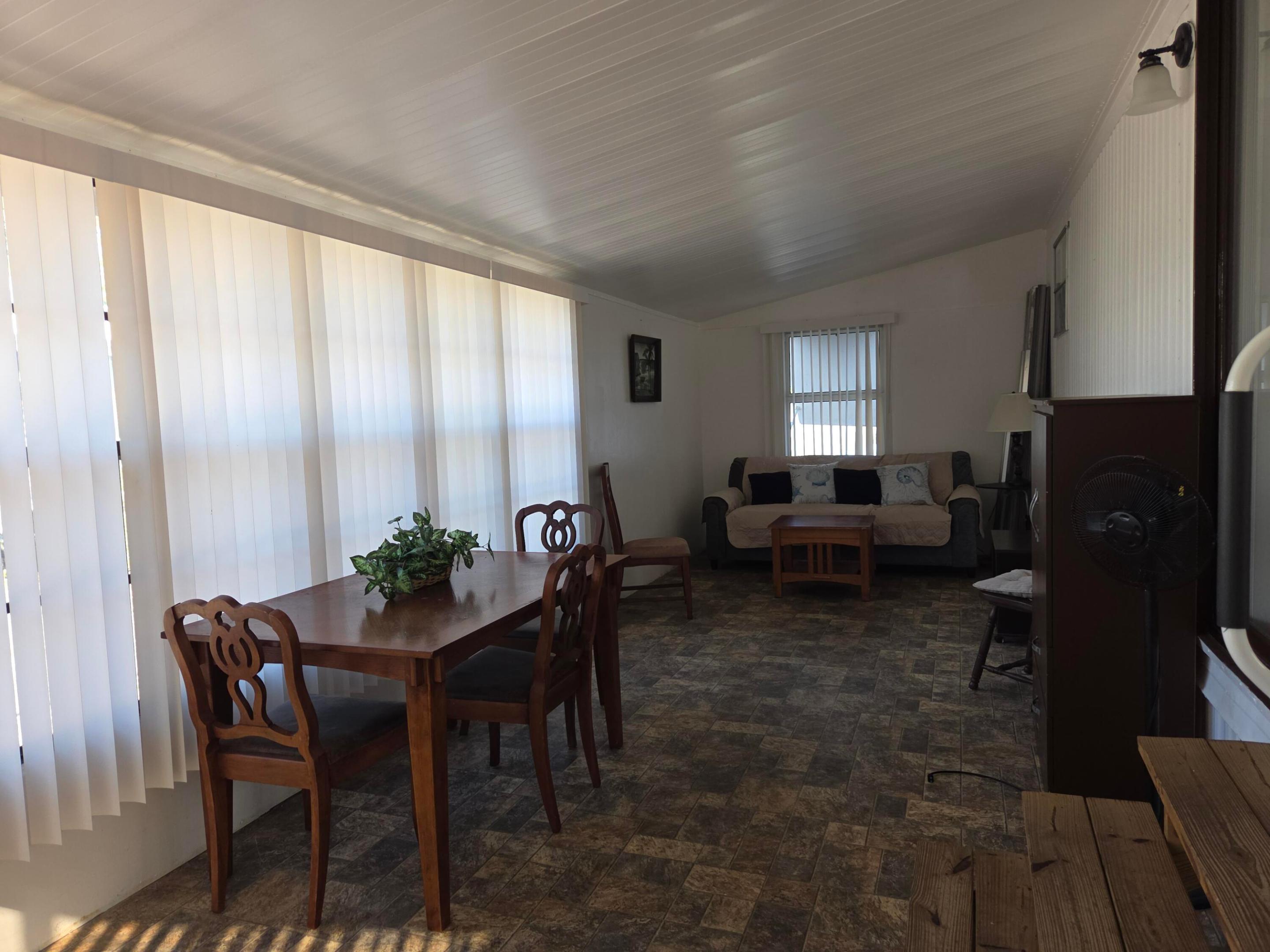 RIDGEWAY - Residential