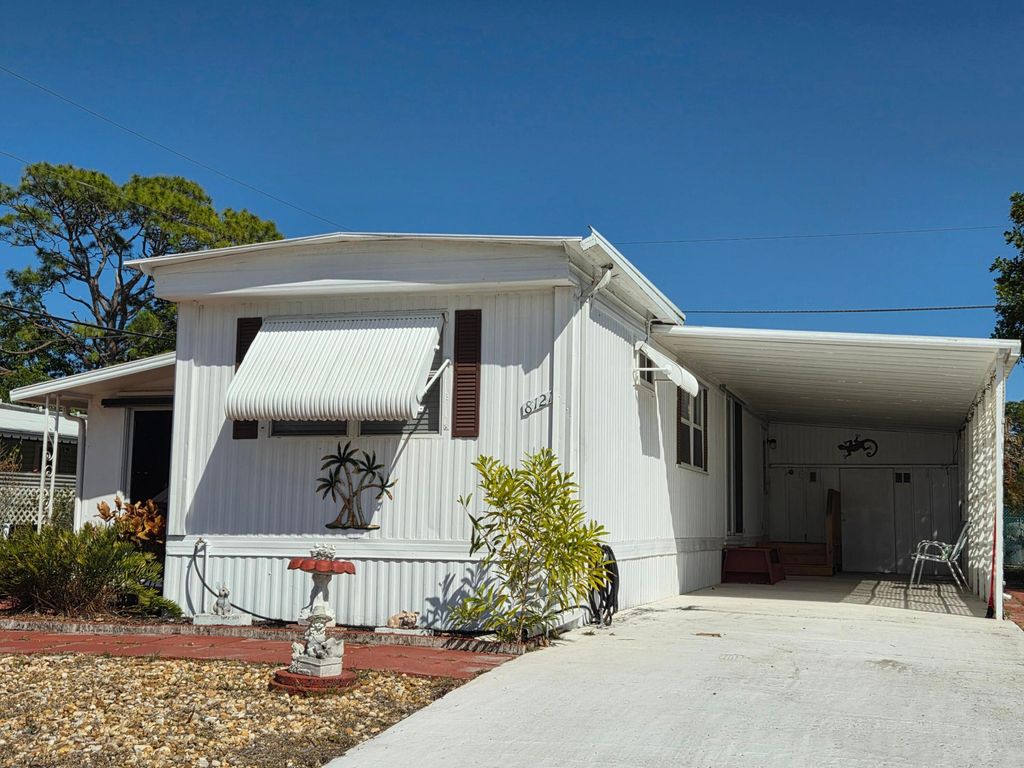 Photo of 8121 SE Skylark Avenue, Hobe Sound, FL 33455 (MLS # R11162239)