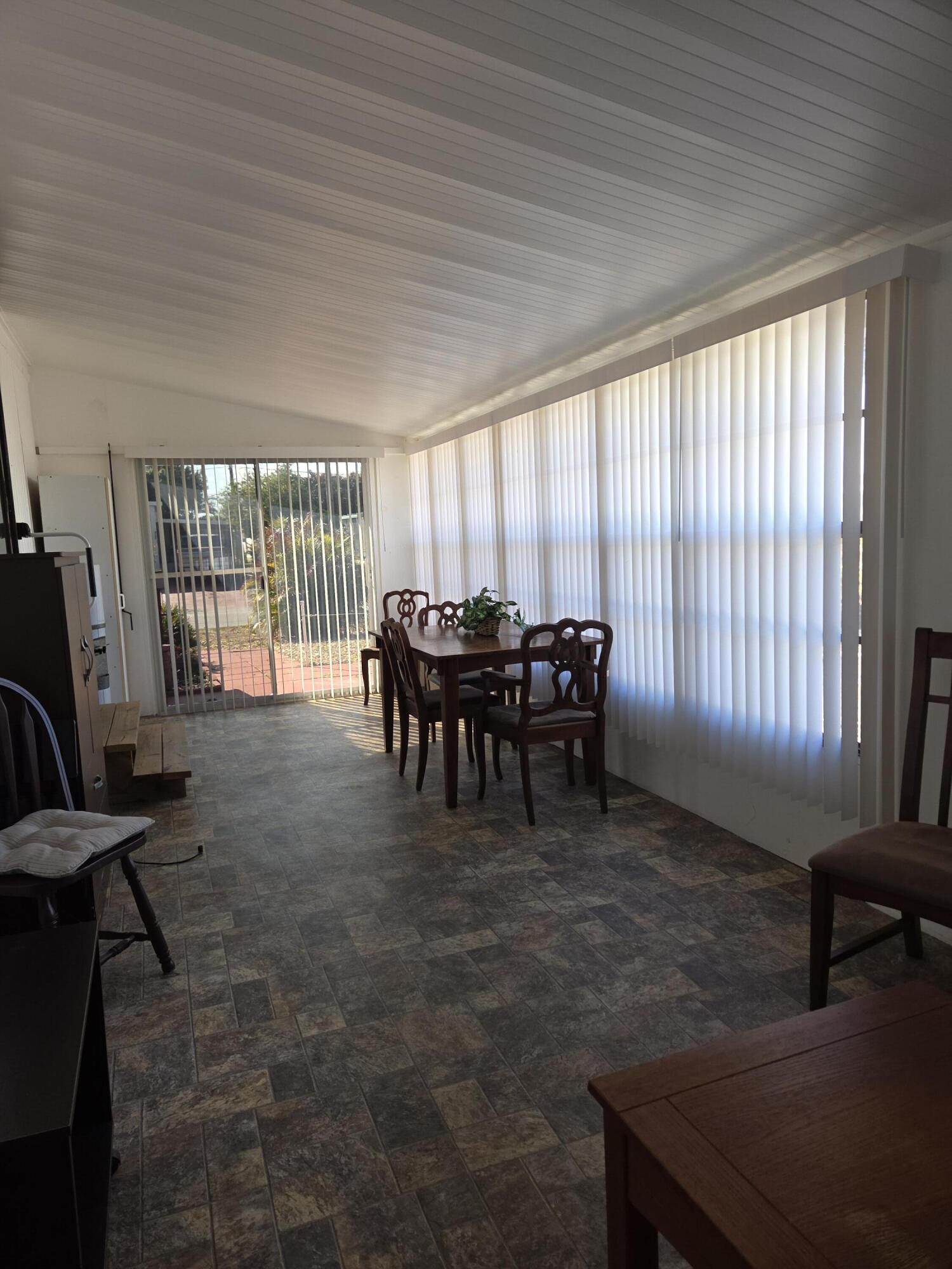 RIDGEWAY - Residential