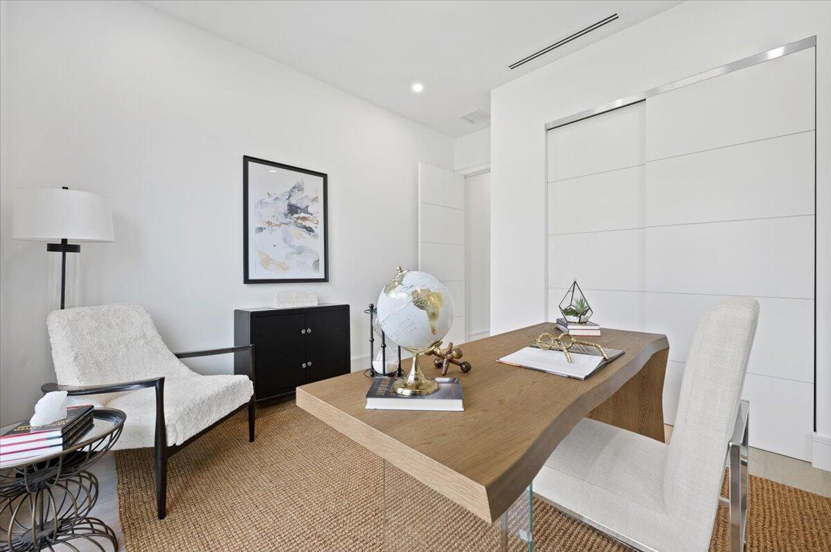 ELLAMAR - Residential