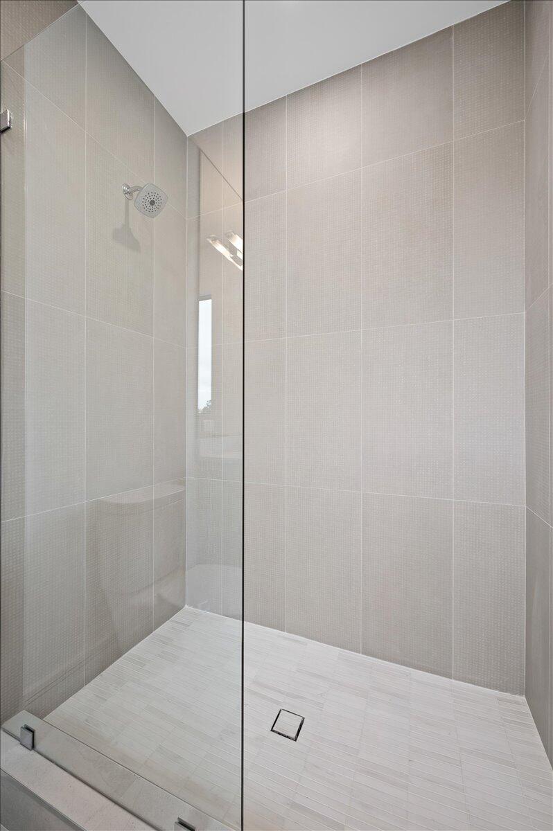 ELLAMAR - Residential